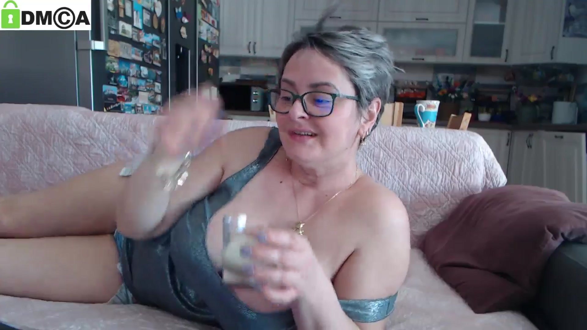Gallery image thumbnail from silverjewel's myfreecams stream on, 01/23/2025, 11:53 image 12 of 20
