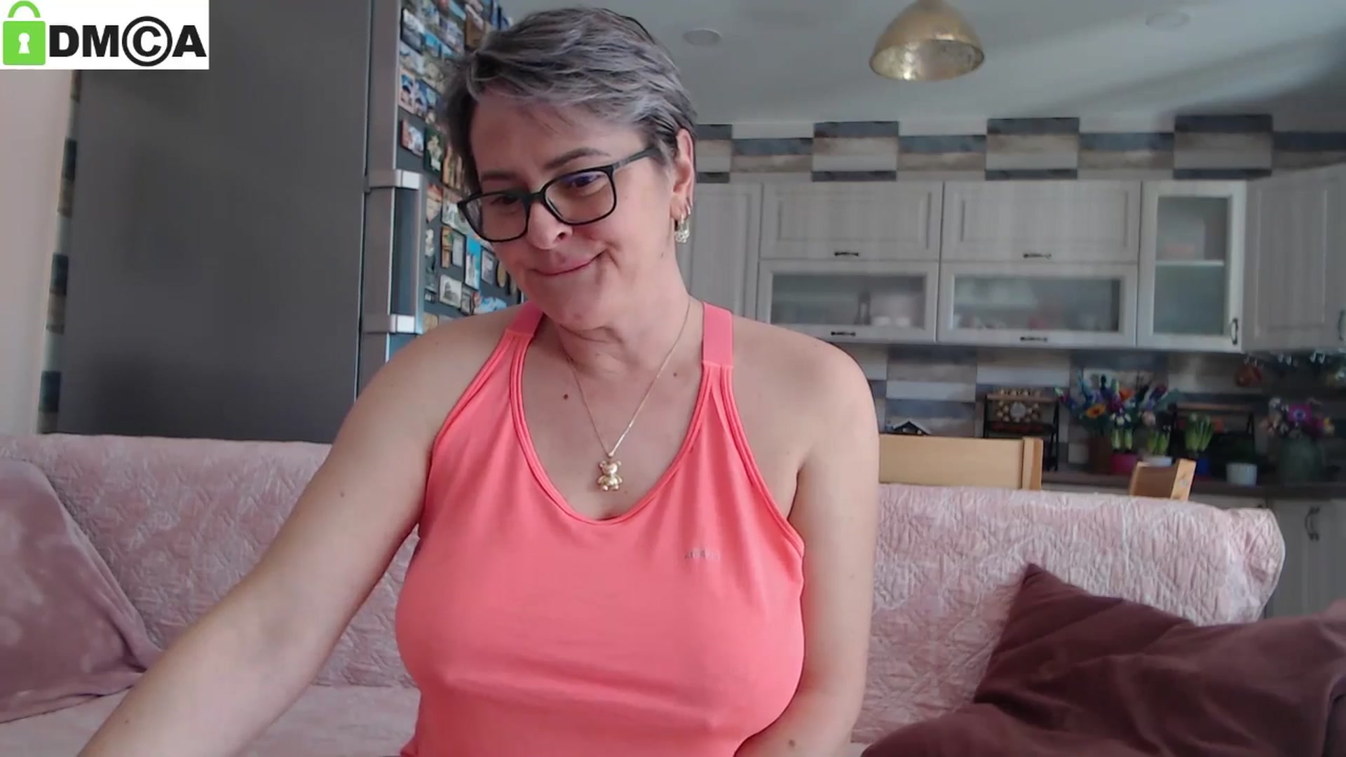 Gallery image thumbnail from silverjewel's myfreecams stream on, 01/28/2025, 11:52 image 17 of 20