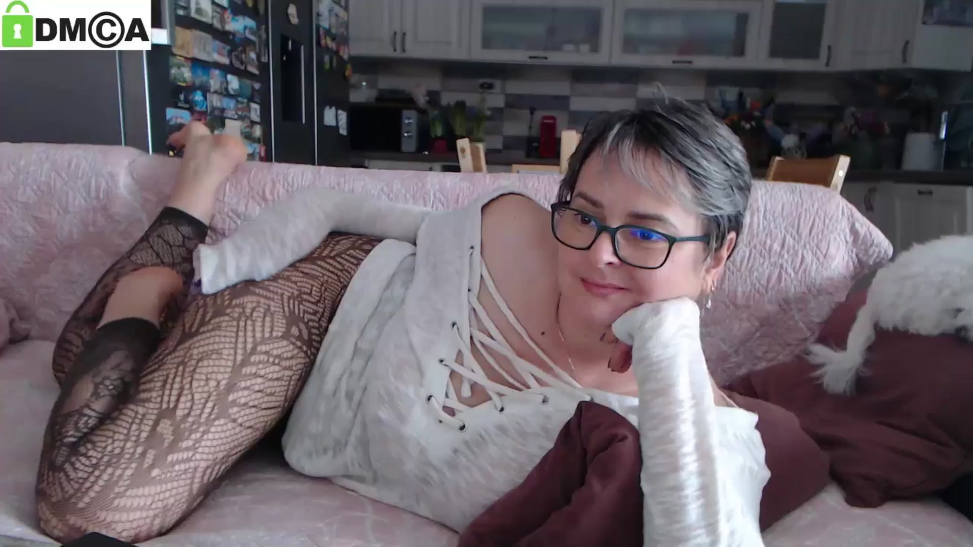 Gallery image thumbnail from silverjewel's myfreecams stream on, 02/06/2025, 11:38 image 14 of 20
