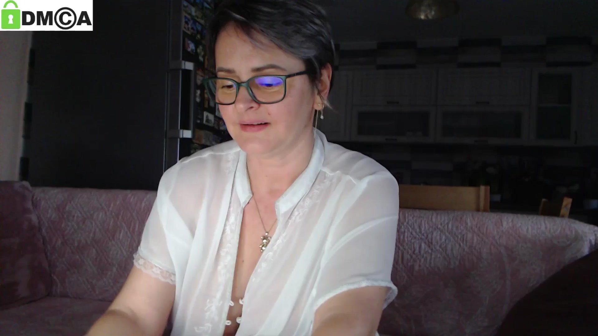 Gallery image thumbnail from silverjewel's myfreecams stream on, 02/08/2025, 14:40 image 18 of 20