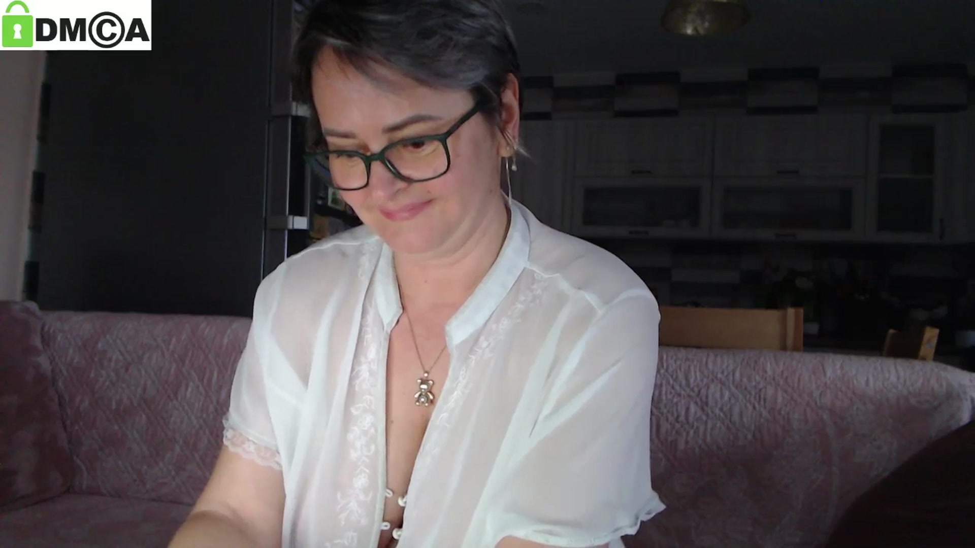Gallery image thumbnail from silverjewel's myfreecams stream on, 02/08/2025, 14:40 image 14 of 20