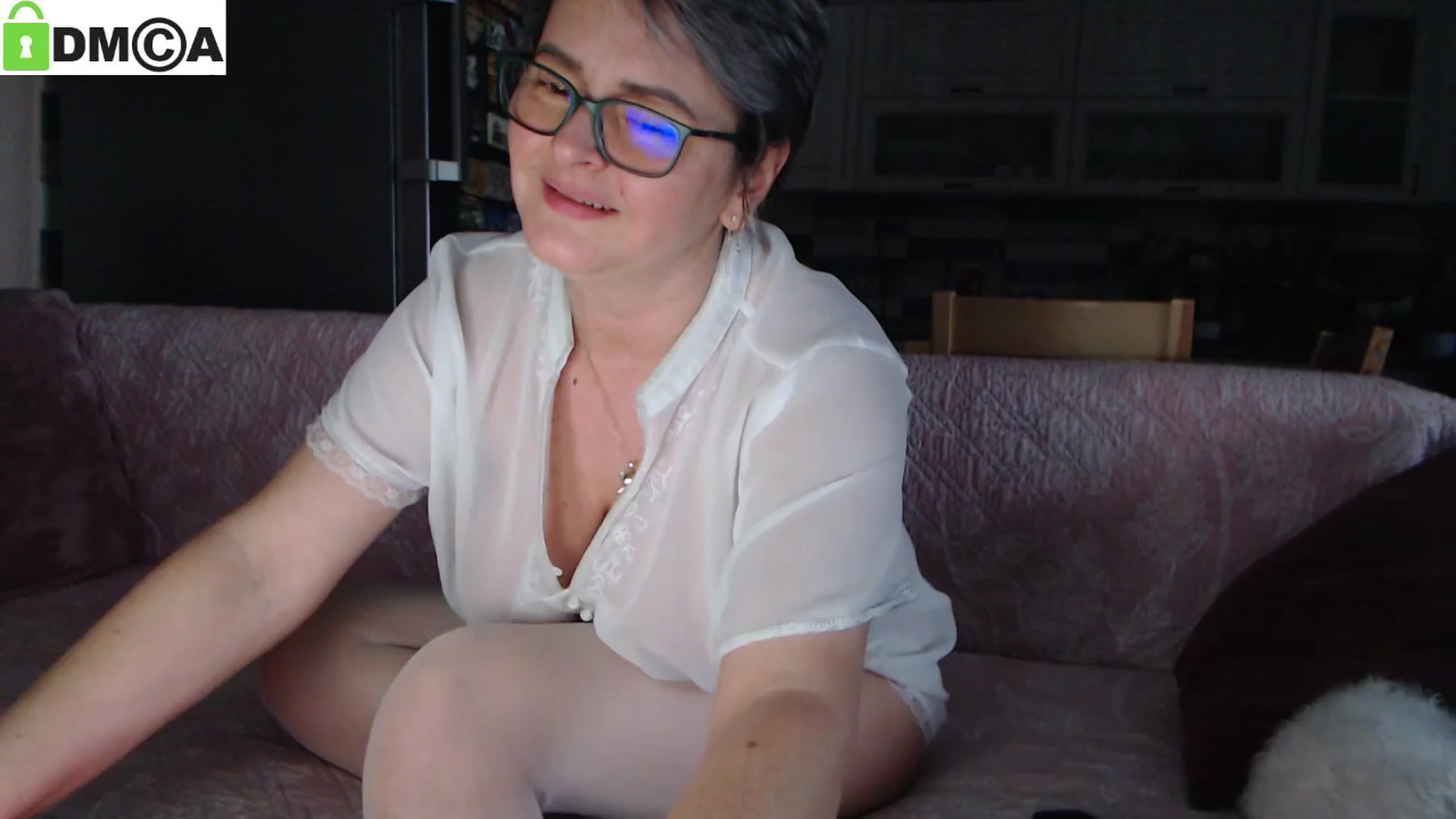 Gallery image thumbnail from silverjewel's myfreecams stream on, 02/08/2025, 14:40 image 19 of 20
