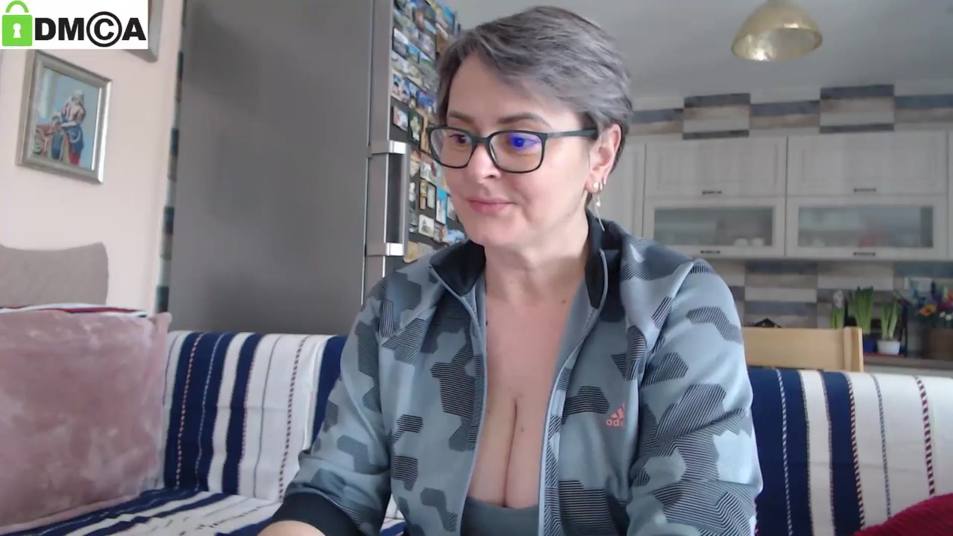 Gallery image thumbnail from silverjewel's myfreecams stream on, 02/13/2025, 10:59 image 14 of 20