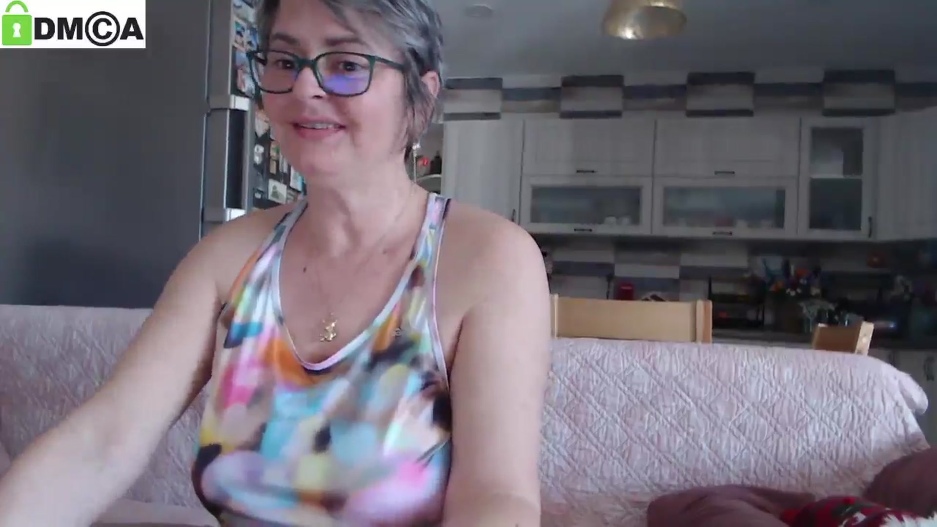 Gallery image thumbnail from silverjewel's myfreecams stream on, 03/05/2025, 09:40 image 2 of 20