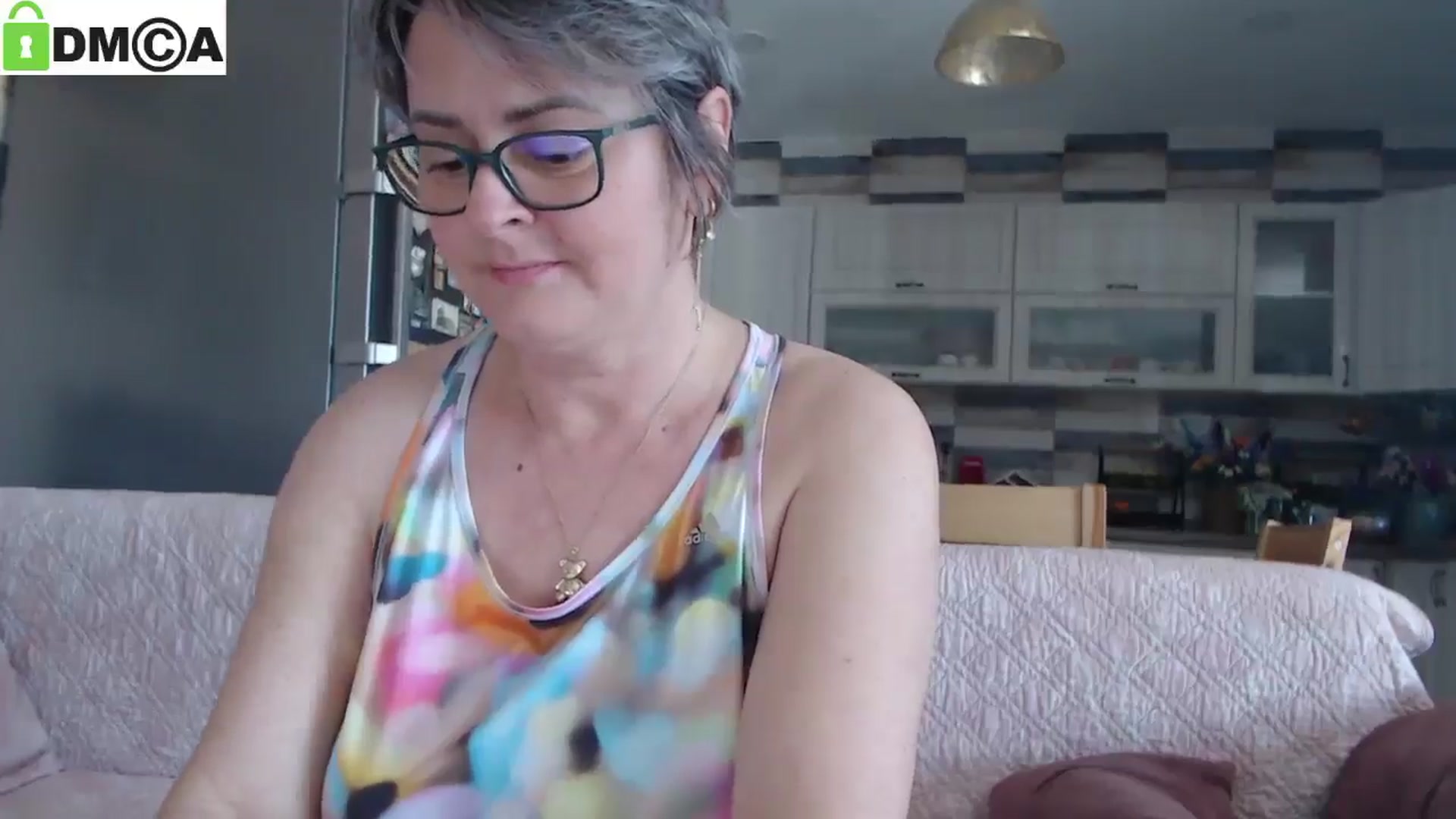 Gallery image thumbnail from silverjewel's myfreecams stream on, 03/05/2025, 11:55 image 4 of 20