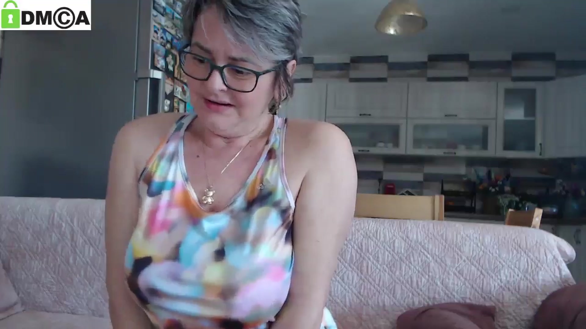 Gallery image thumbnail from silverjewel's myfreecams stream on, 03/05/2025, 11:55 image 5 of 20