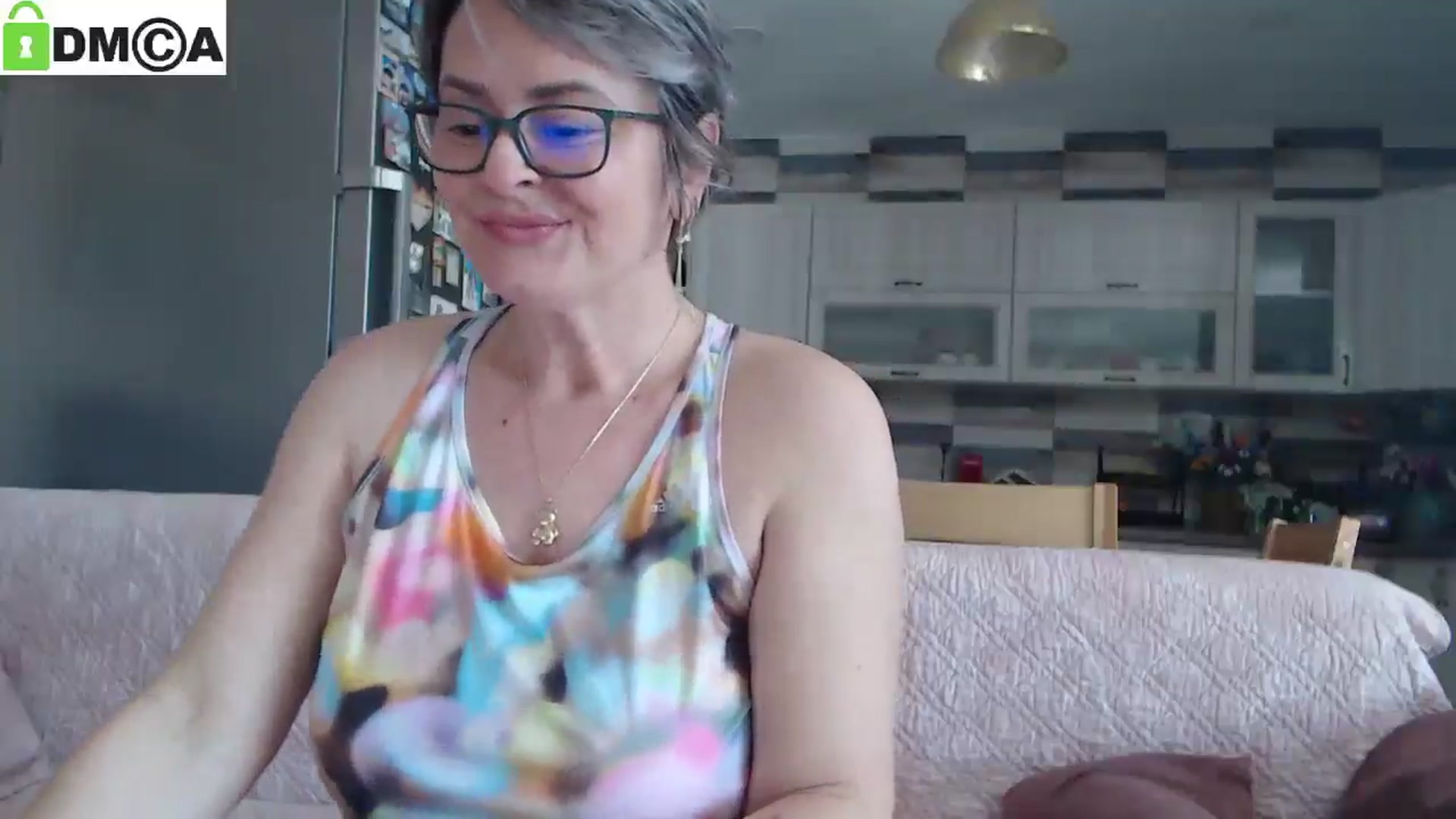 Gallery image thumbnail from silverjewel's myfreecams stream on, 03/05/2025, 11:55 image 10 of 20