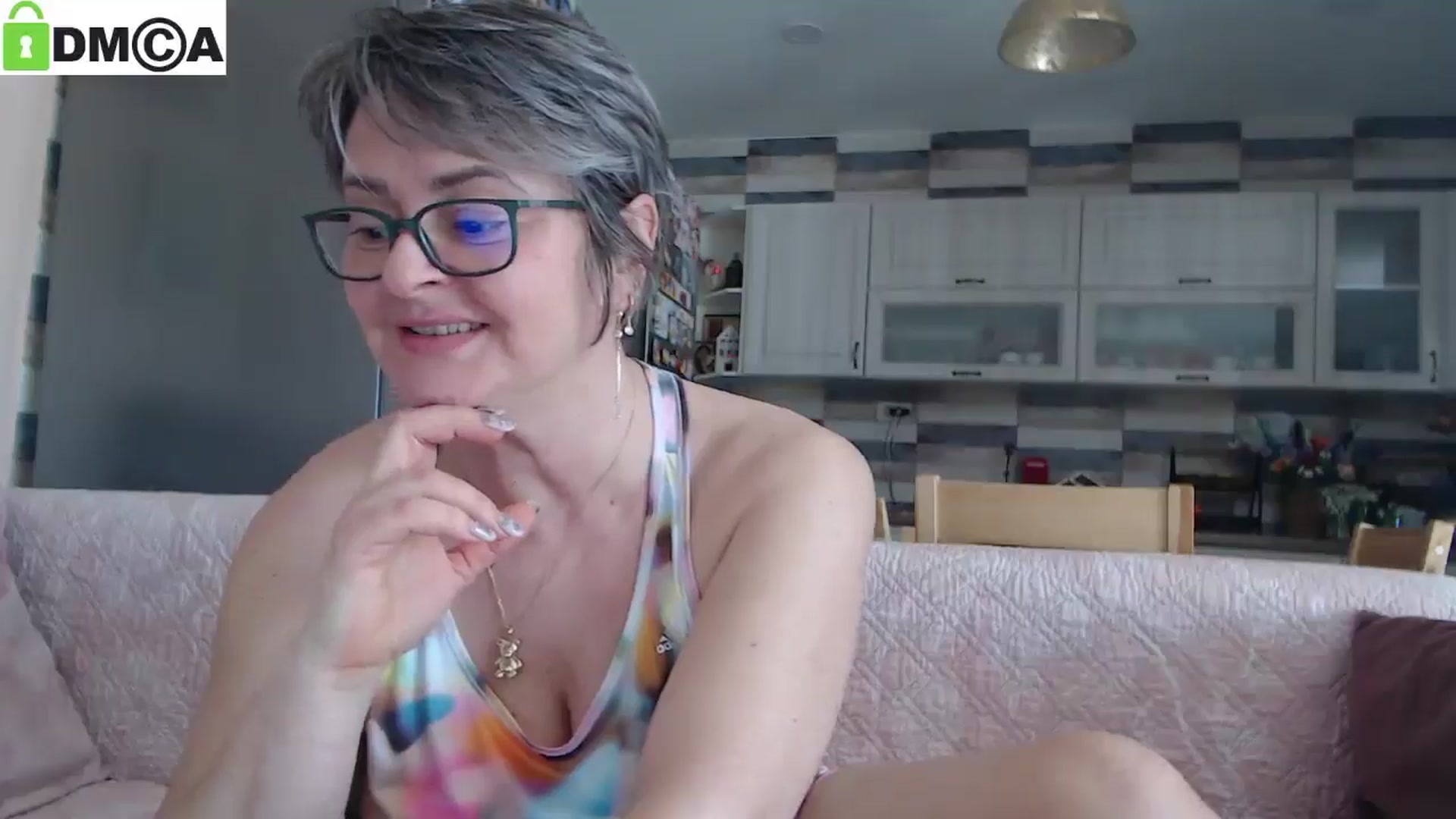 Gallery image thumbnail from silverjewel's myfreecams stream on, 03/05/2025, 11:55 image 13 of 20