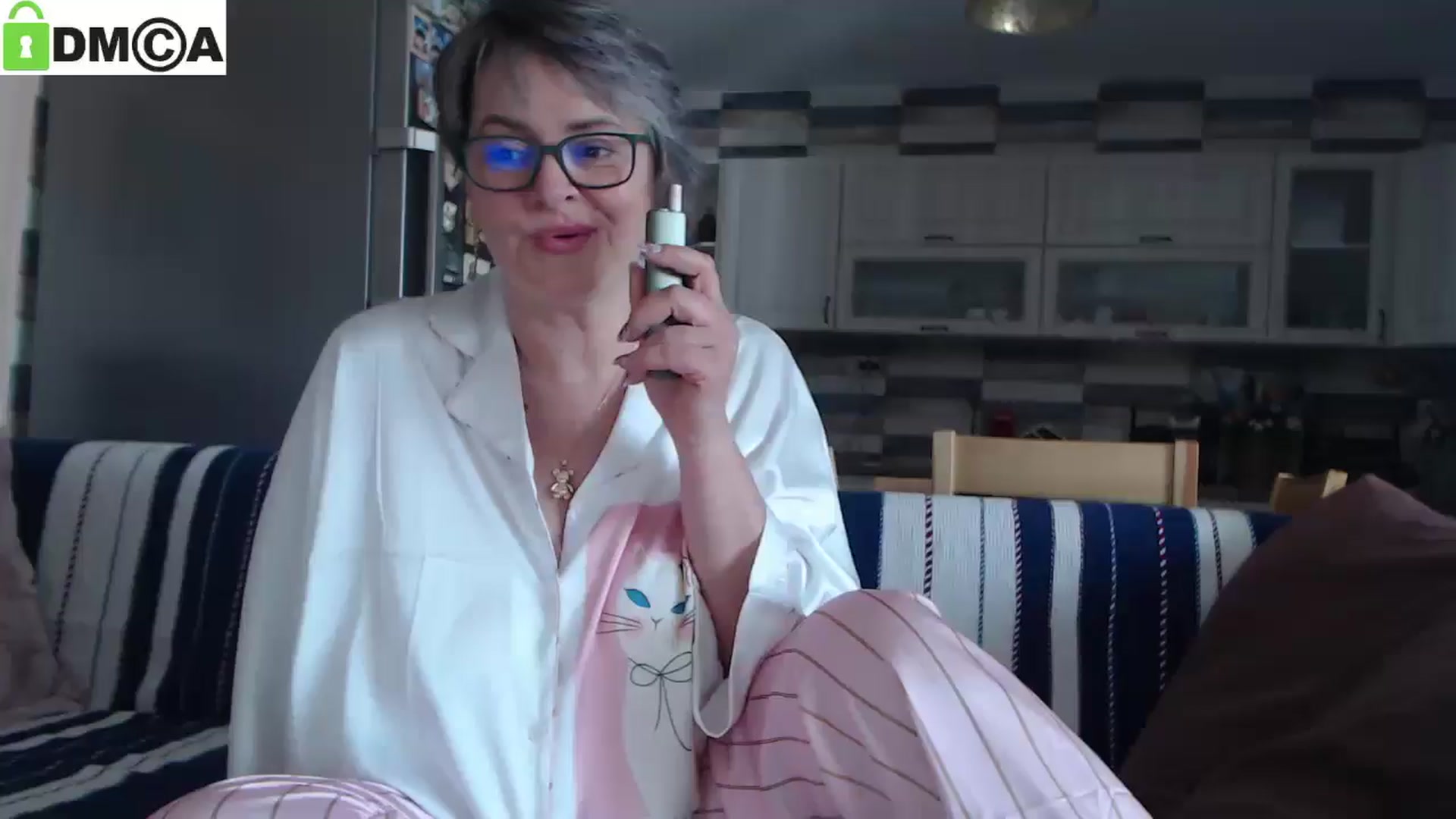 Gallery image thumbnail from silverjewel's myfreecams stream on, 03/18/2025, 08:57 image 6 of 20