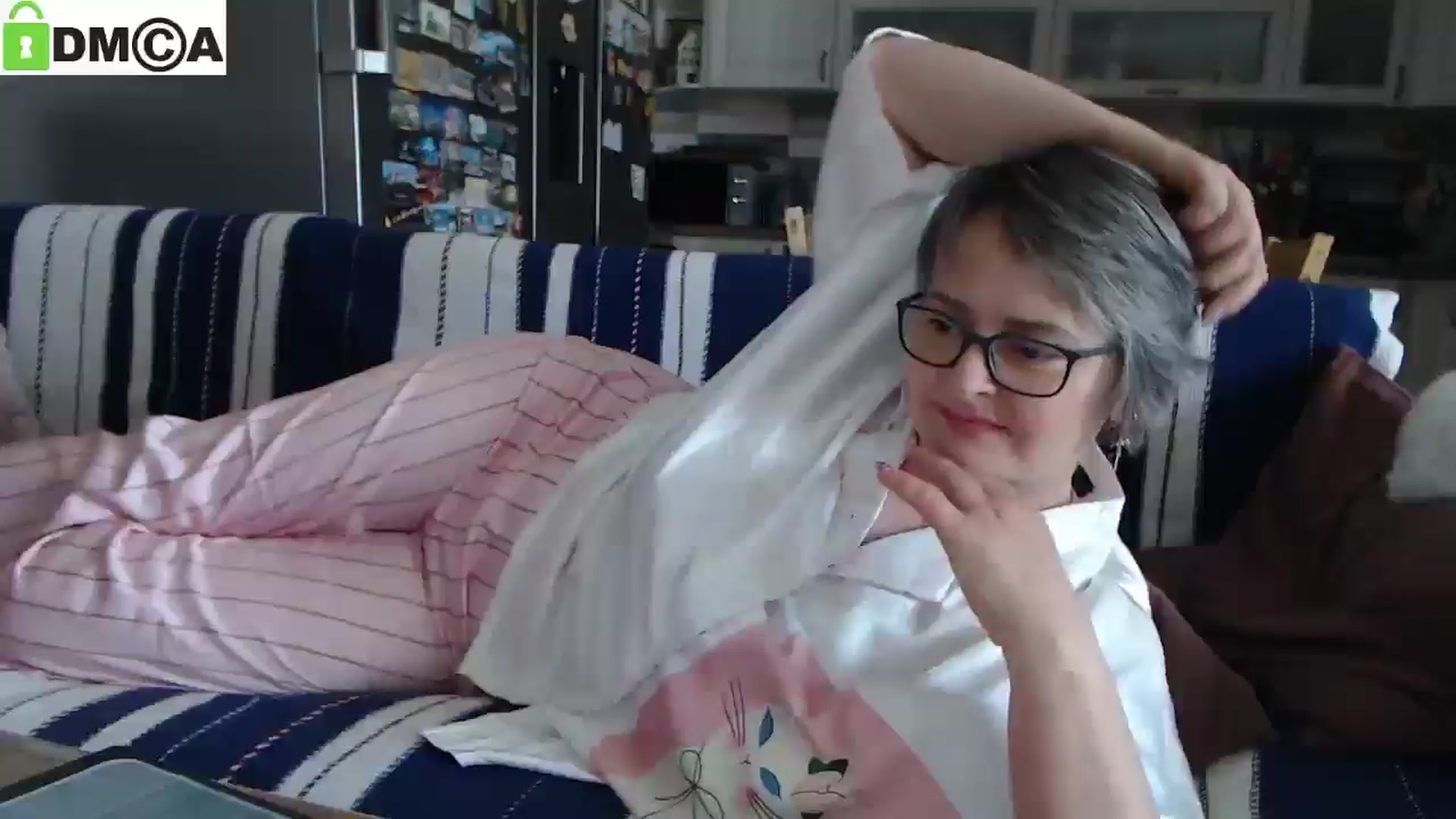 Gallery image thumbnail from silverjewel's myfreecams stream on, 03/18/2025, 10:38 image 7 of 20