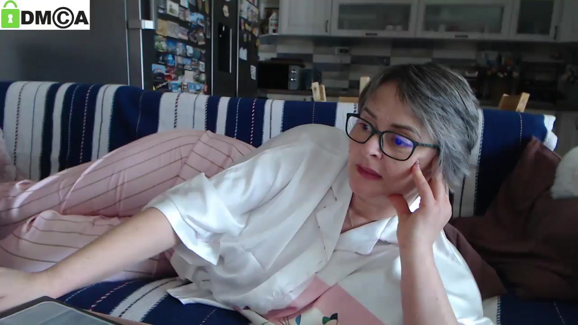 Gallery image thumbnail from silverjewel's myfreecams stream on, 03/18/2025, 10:38 image 6 of 20
