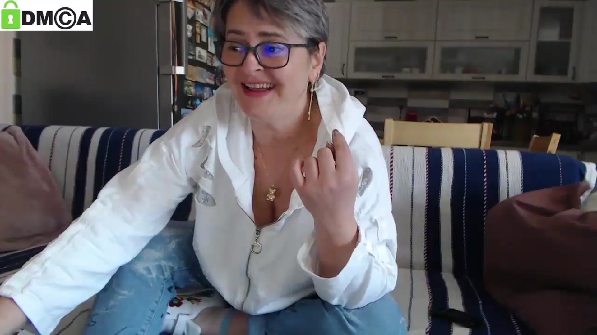 Gallery image thumbnail from silverjewel's myfreecams stream on, 03/20/2025, 10:54 image 8 of 20