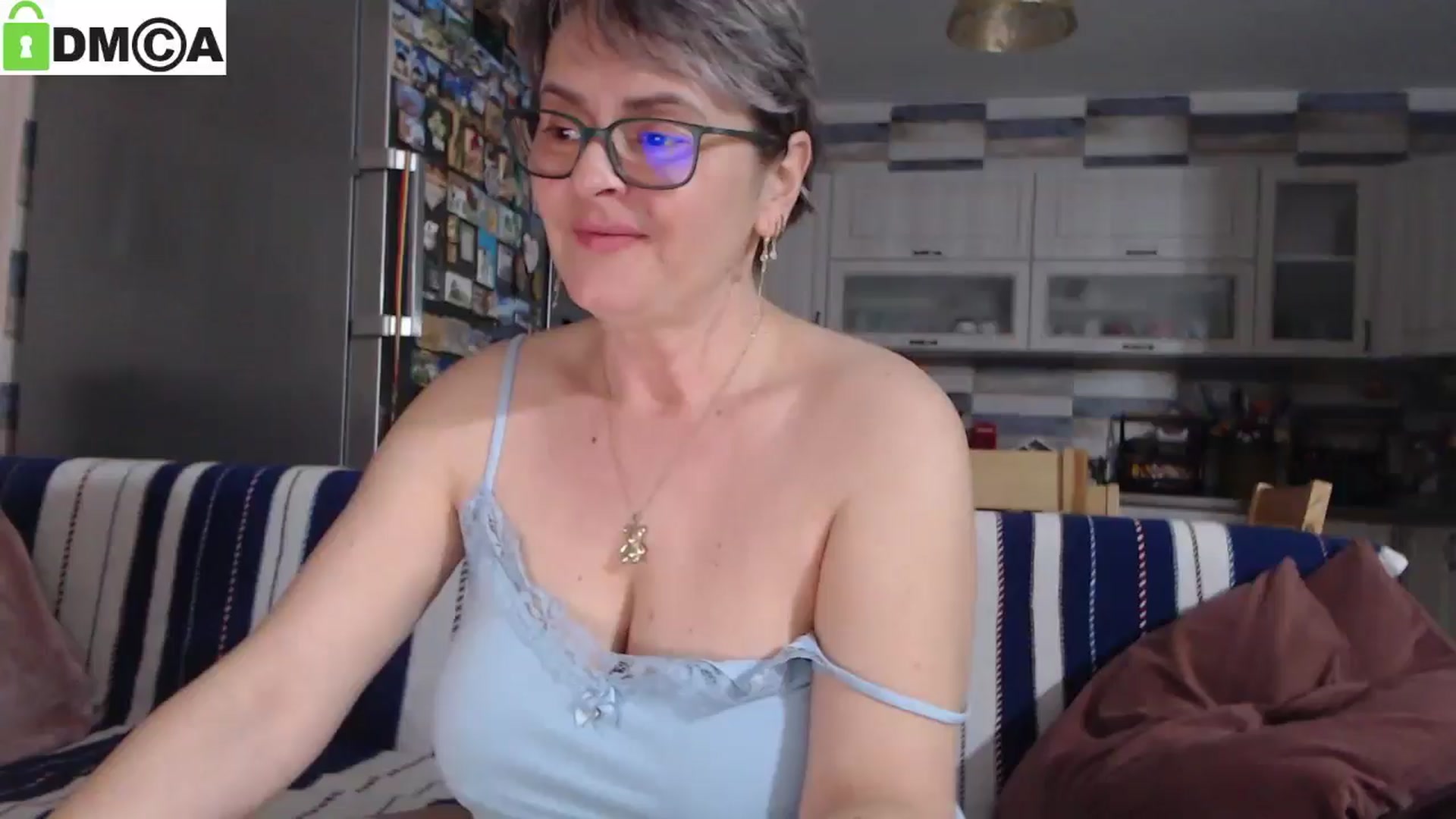 Gallery image thumbnail from silverjewel's myfreecams stream on, 03/20/2025, 18:29 image 7 of 20