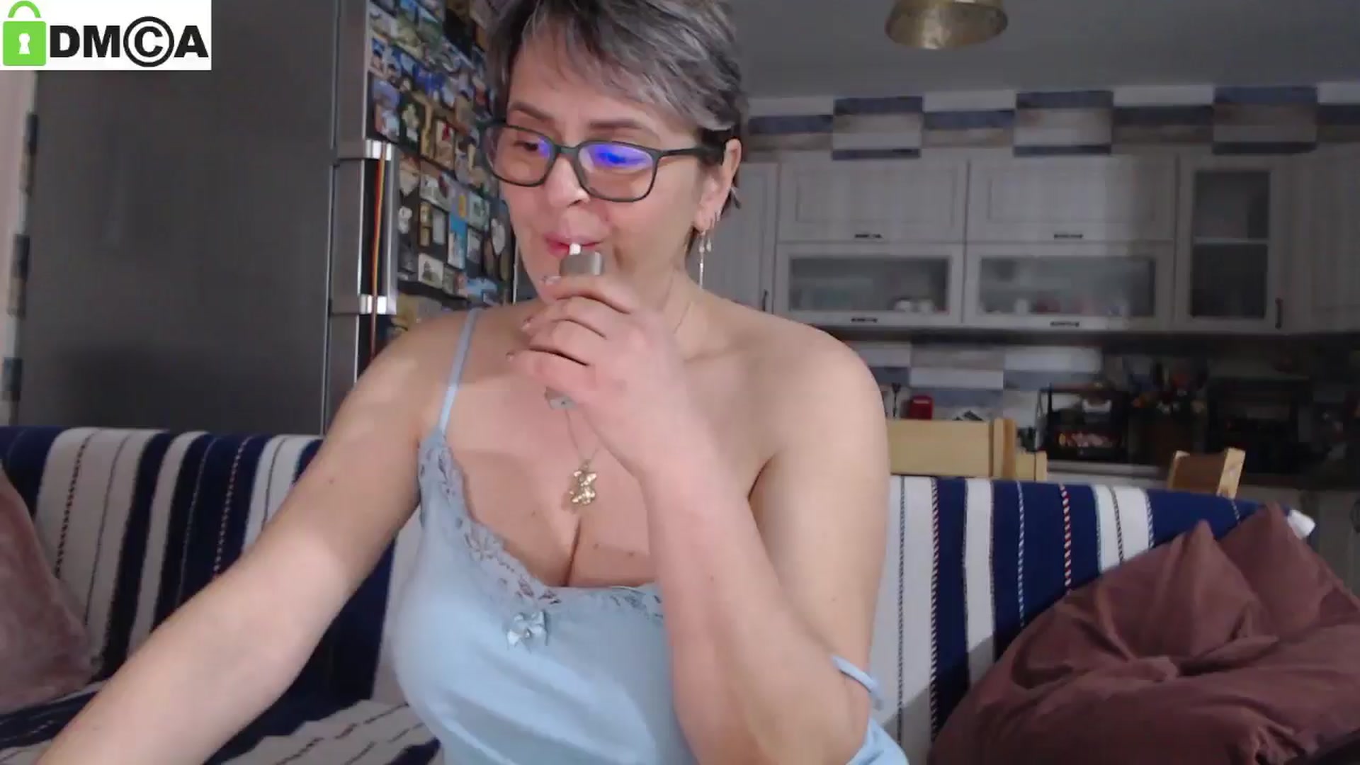 Gallery image thumbnail from silverjewel's myfreecams stream on, 03/20/2025, 18:29 image 16 of 20