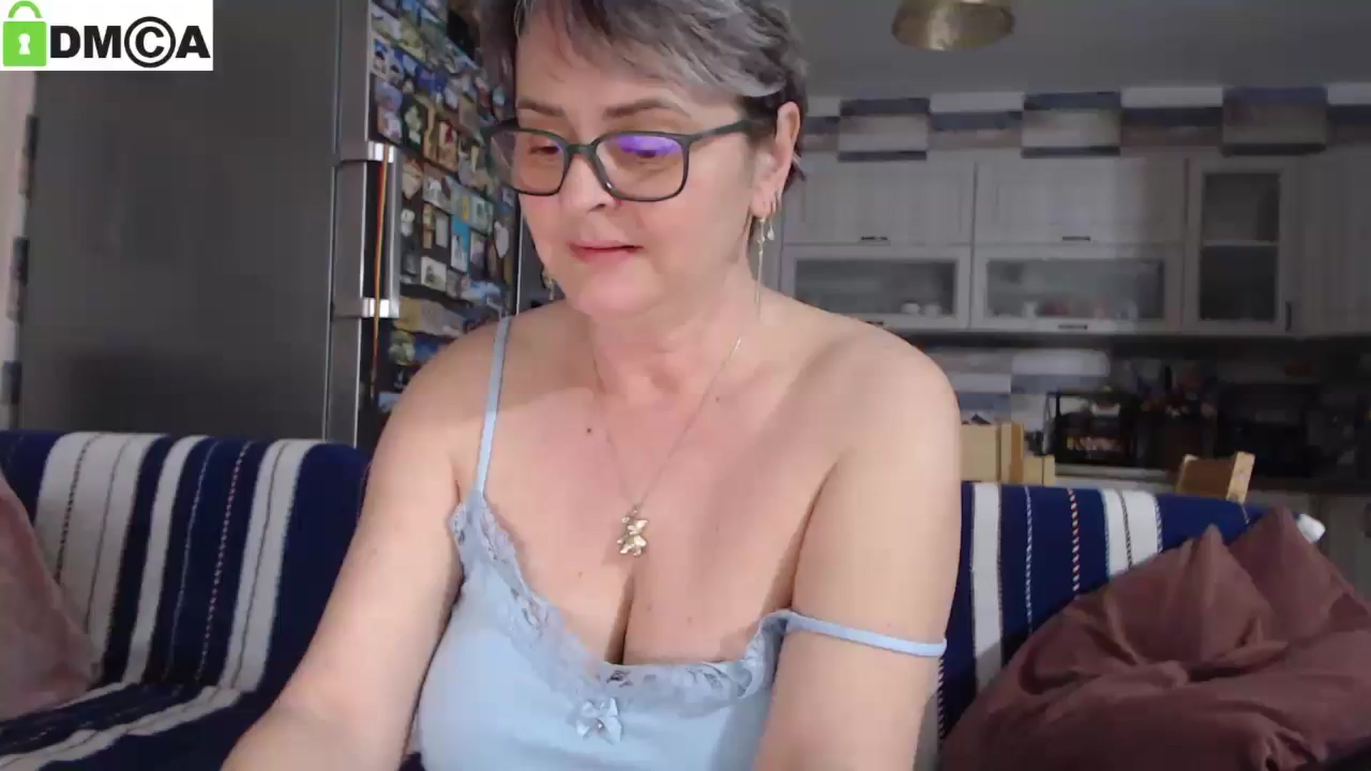 Gallery image thumbnail from silverjewel's myfreecams stream on, 03/20/2025, 18:29 image 14 of 20
