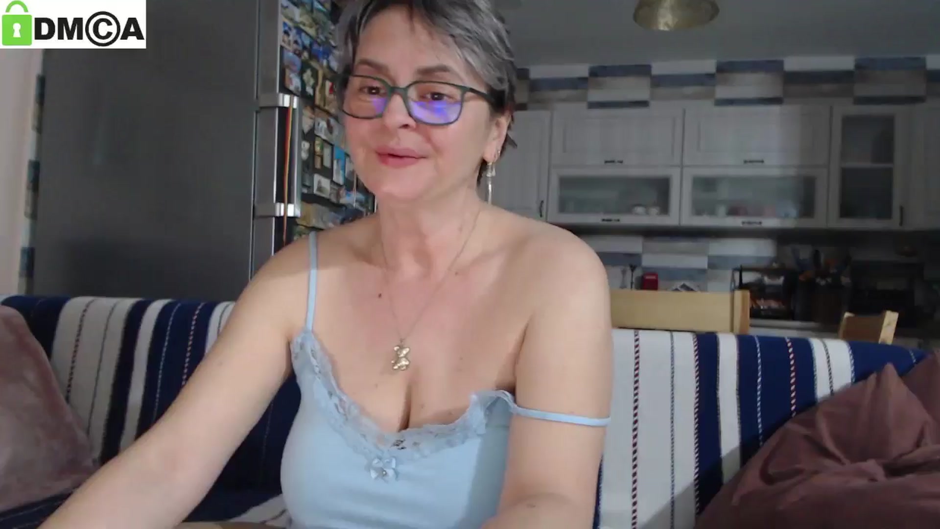 Gallery image thumbnail from silverjewel's myfreecams stream on, 03/20/2025, 19:44 image 11 of 20