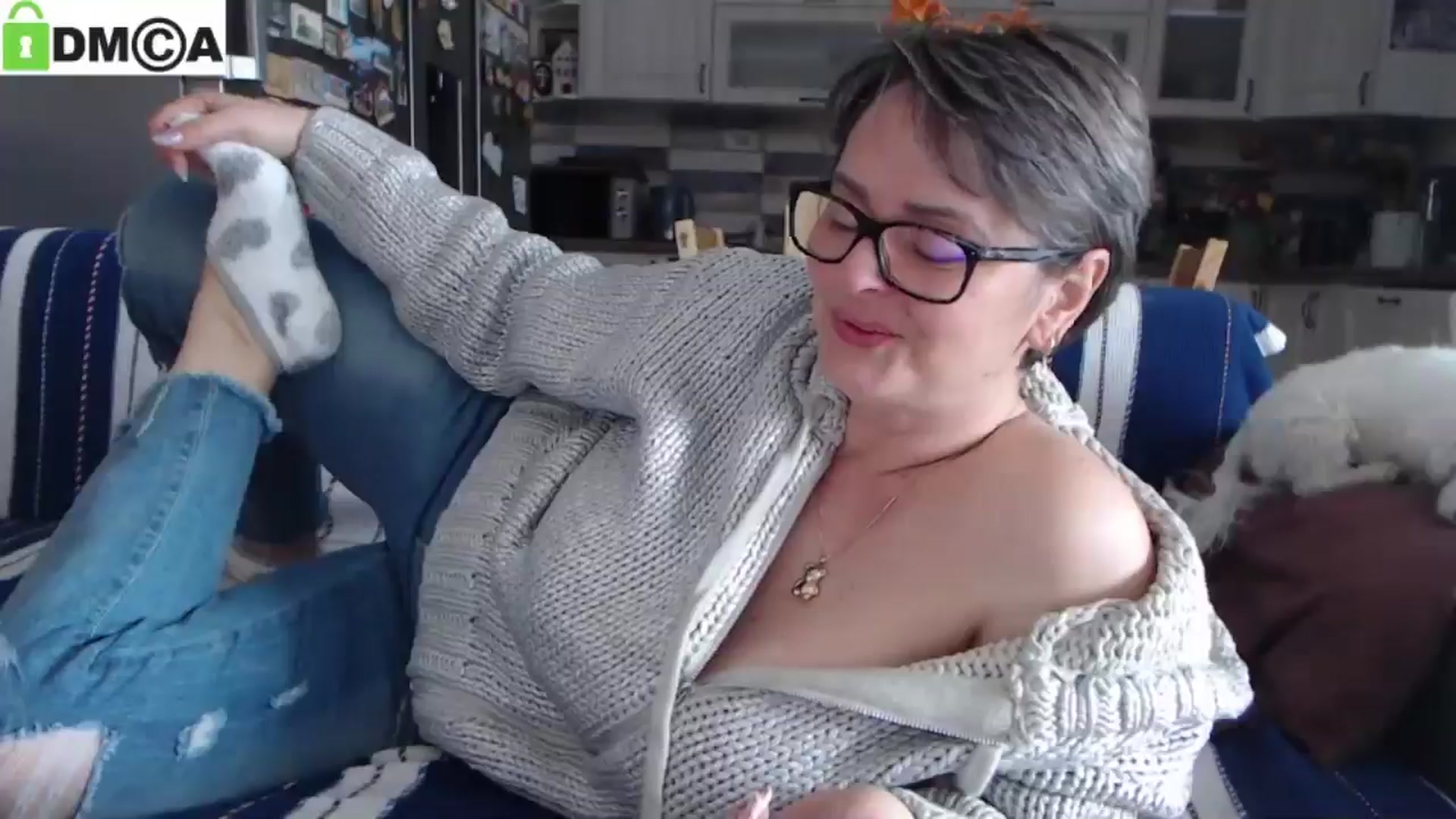 Gallery image thumbnail from silverjewel's myfreecams stream on, 04/07/2025, 11:12 image 19 of 20