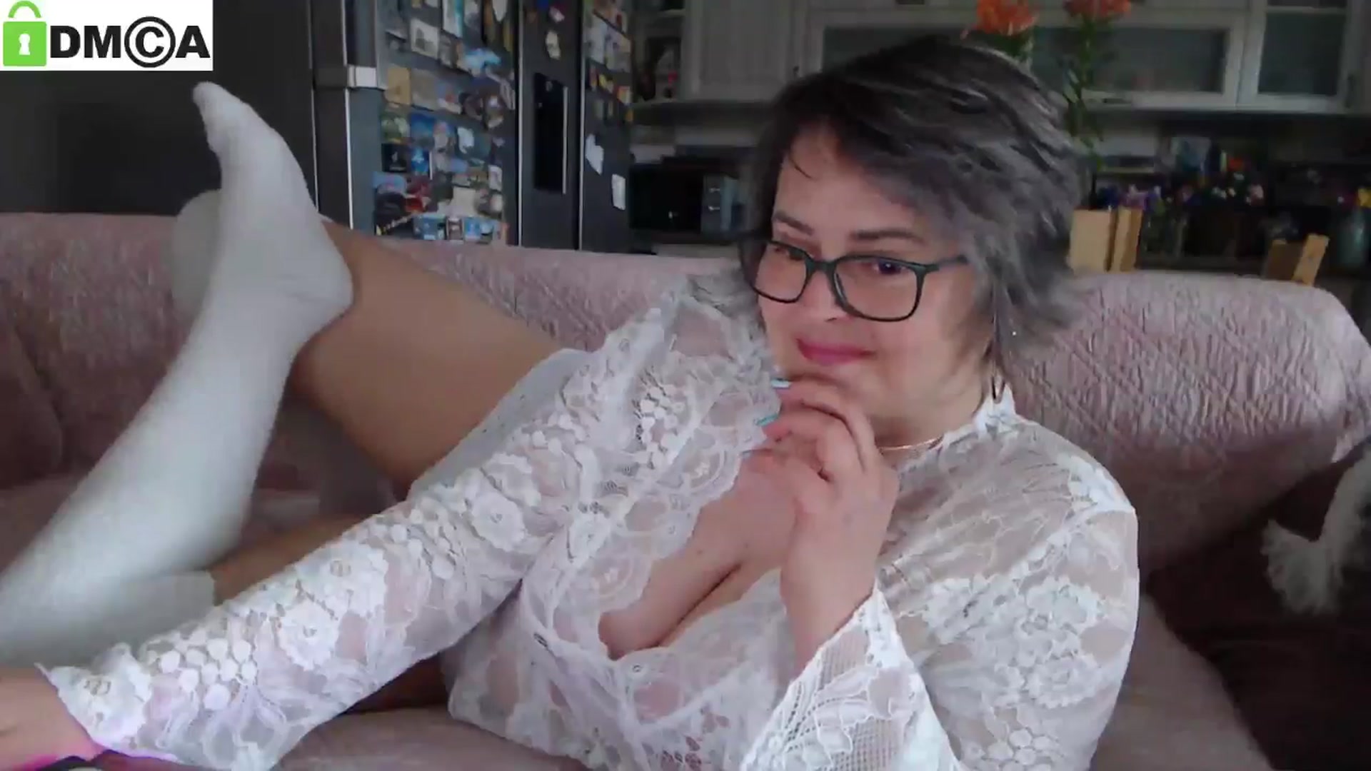 Gallery image thumbnail from silverjewel's myfreecams stream on, 04/10/2025, 09:22 image 7 of 20