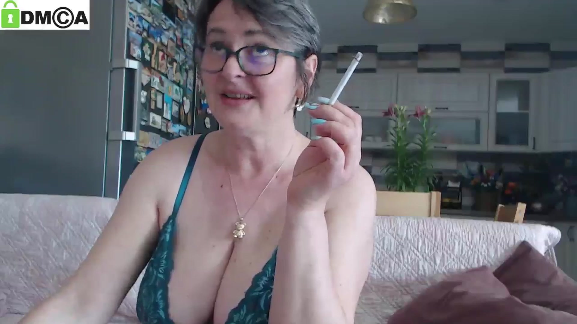 Gallery image thumbnail from silverjewel's myfreecams stream on, 04/16/2025, 11:55 image 5 of 20