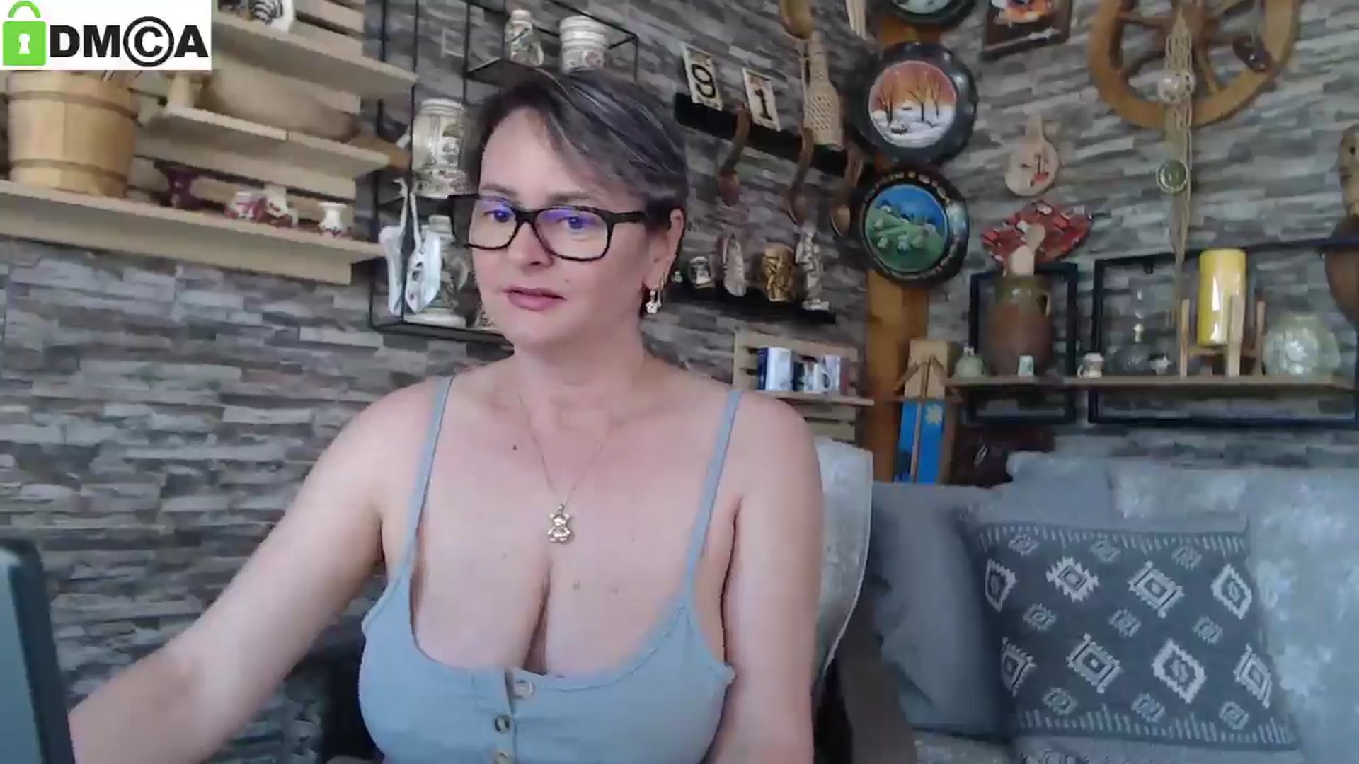 Gallery image thumbnail from silverjewel's myfreecams stream on, 04/21/2025, 09:11 image 20 of 20