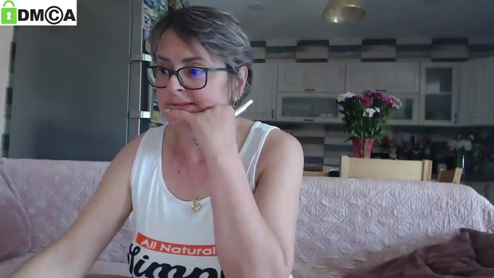 Gallery image thumbnail from silverjewel's myfreecams stream on, 04/28/2025, 11:17 image 15 of 20