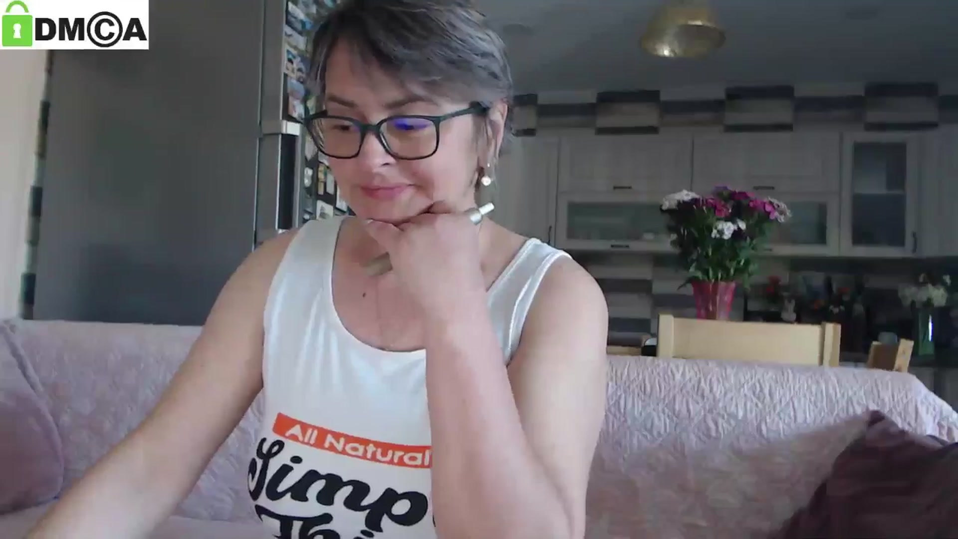 Gallery image thumbnail from silverjewel's myfreecams stream on, 04/28/2025, 11:17 image 2 of 20