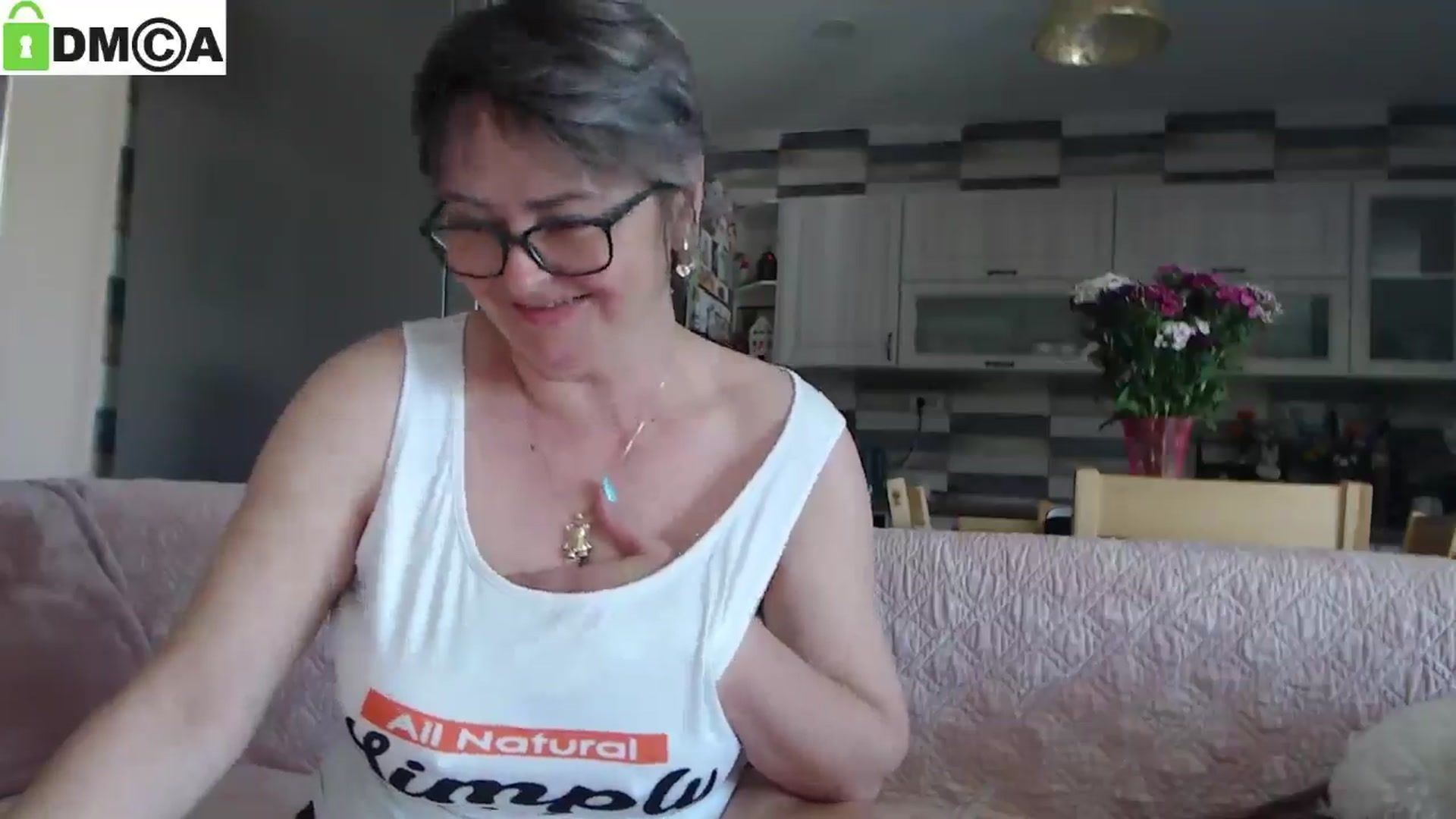 Gallery image thumbnail from silverjewel's myfreecams stream on, 04/28/2025, 11:17 image 11 of 20