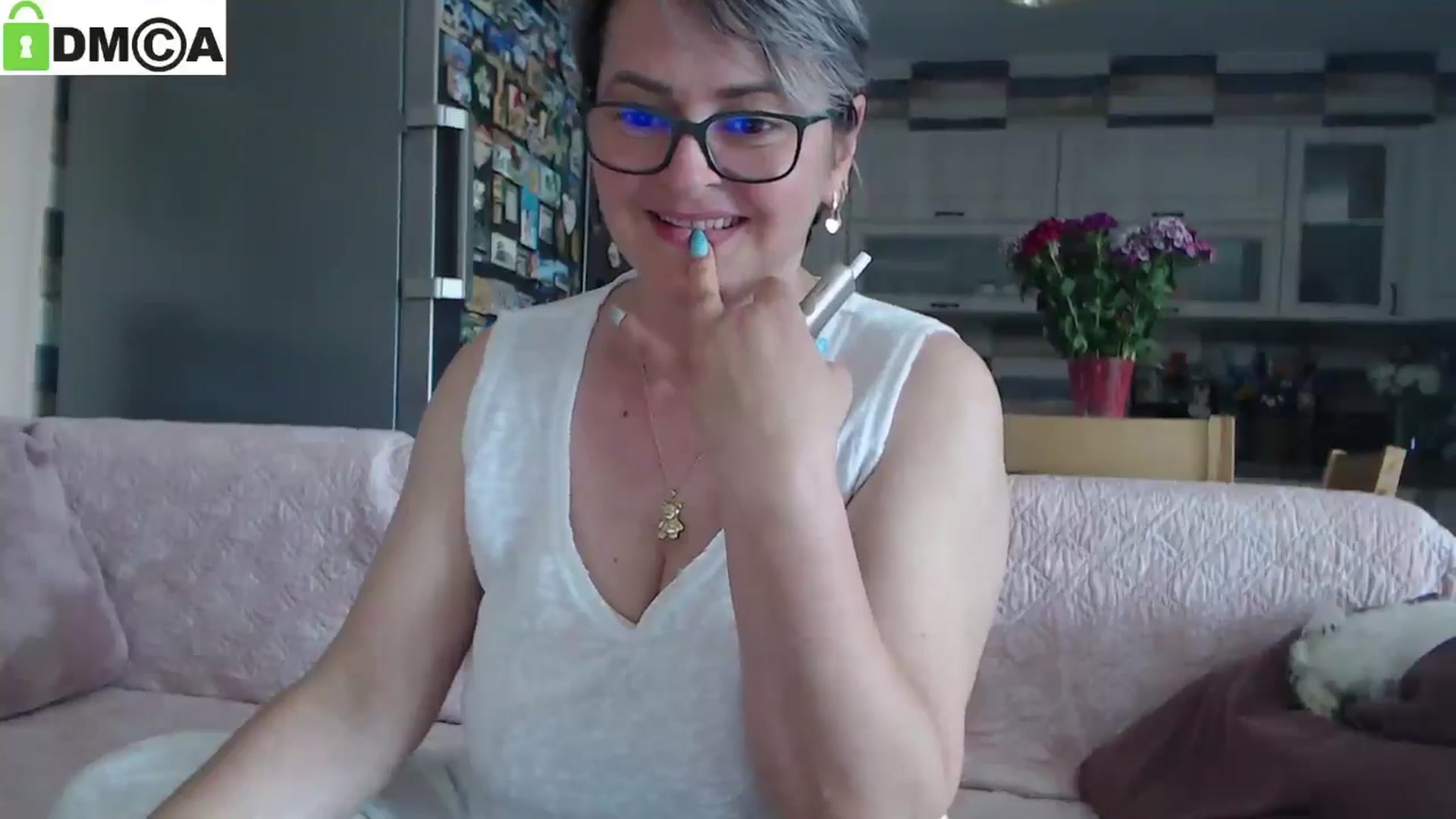 Gallery image thumbnail from silverjewel's myfreecams stream on, 04/30/2025, 11:16 image 18 of 20