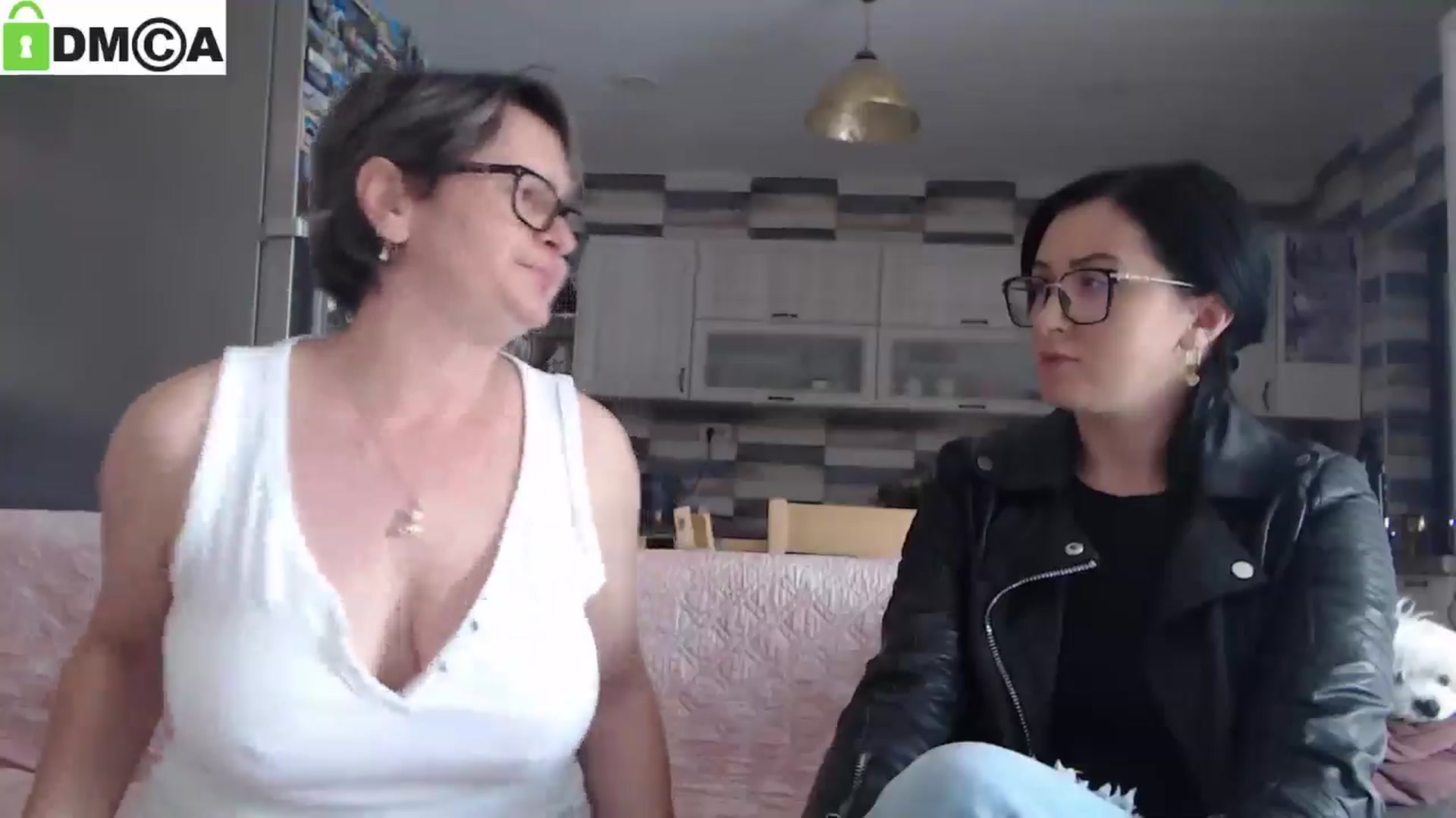 Gallery image thumbnail from silverjewel's myfreecams stream on, 05/08/2025, 10:07 image 6 of 20