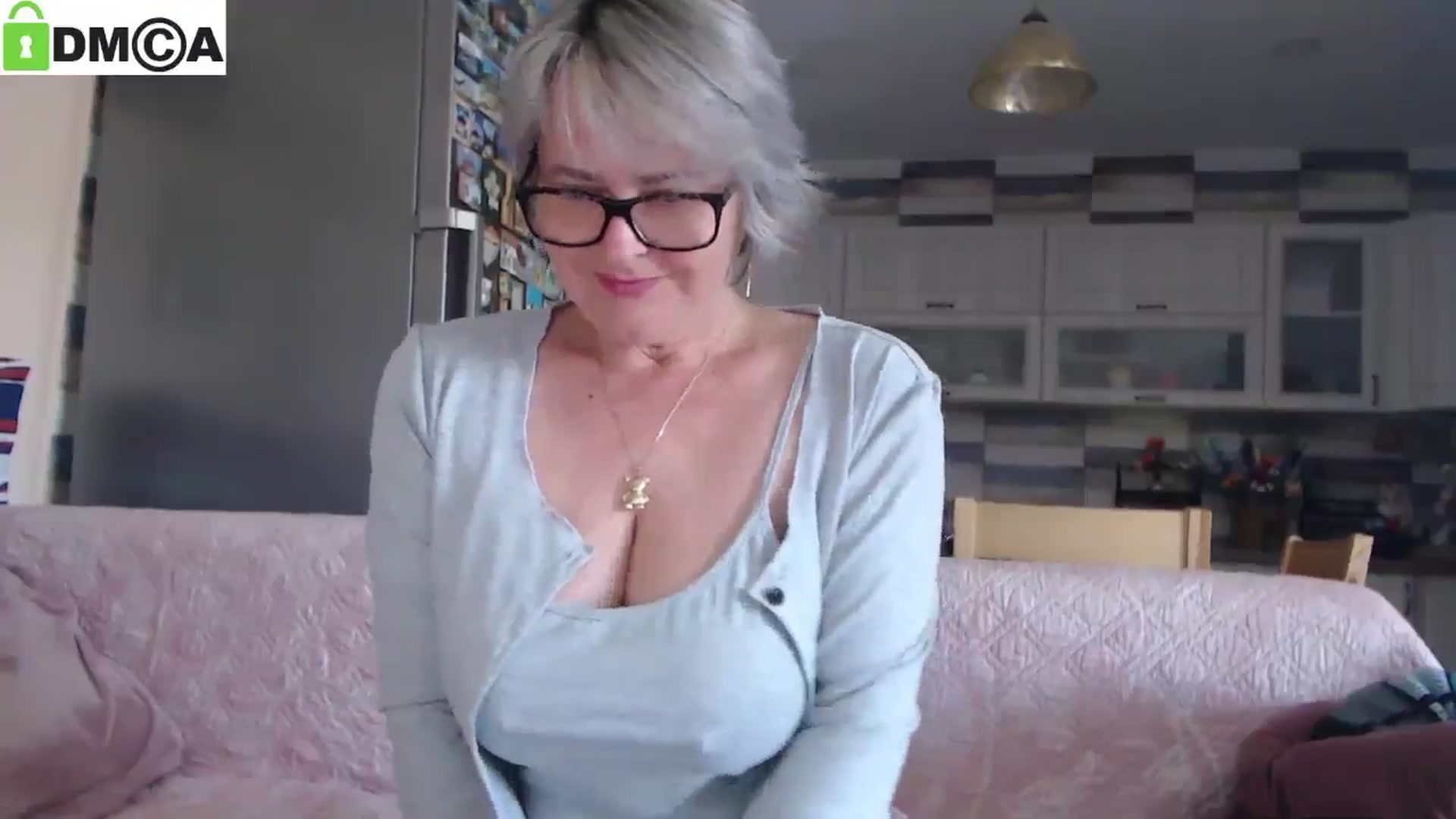 Gallery image thumbnail from silverjewel's myfreecams stream on, 05/13/2025, 08:10 image 4 of 20