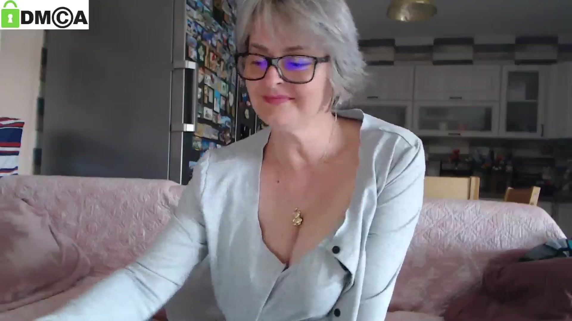 Gallery image thumbnail from silverjewel's myfreecams stream on, 05/13/2025, 08:58 image 2 of 20