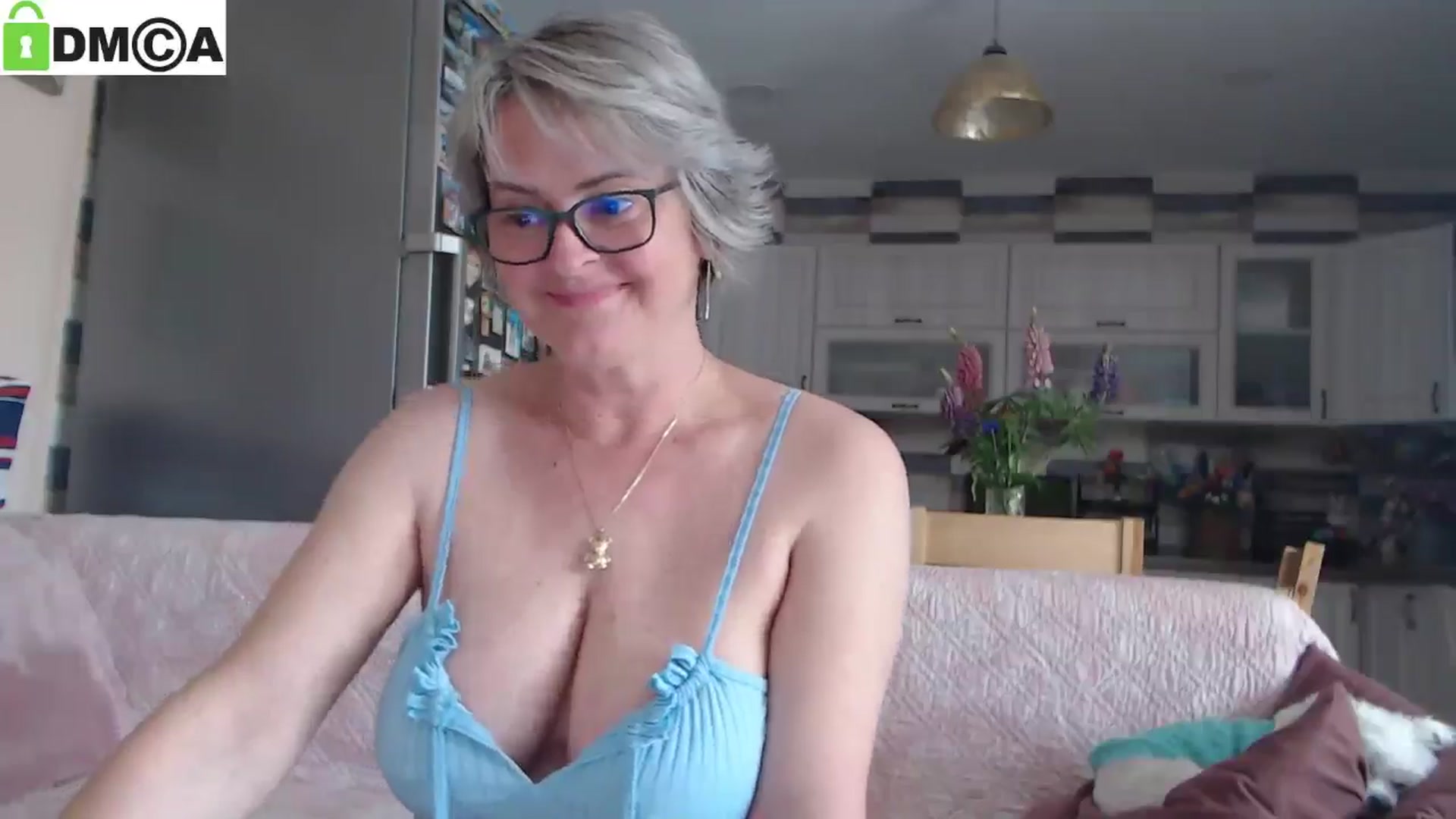 Gallery image thumbnail from silverjewel's myfreecams stream on, 05/15/2025, 09:48 image 19 of 20