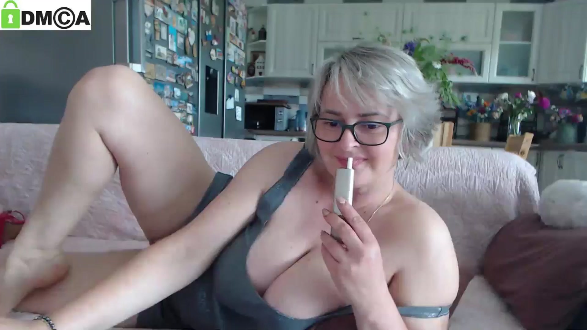 Gallery image thumbnail from silverjewel's myfreecams stream on, 05/24/2025, 09:47 image 12 of 20
