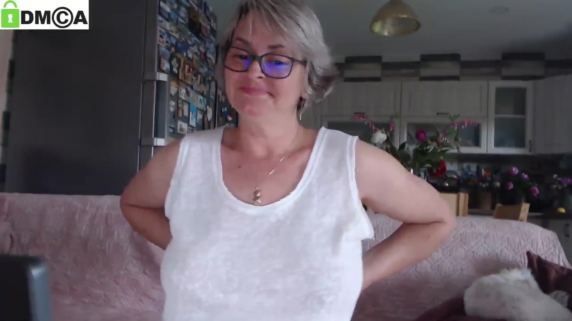 Gallery image thumbnail from silverjewel's myfreecams stream on, 05/26/2025, 08:34 image 5 of 20