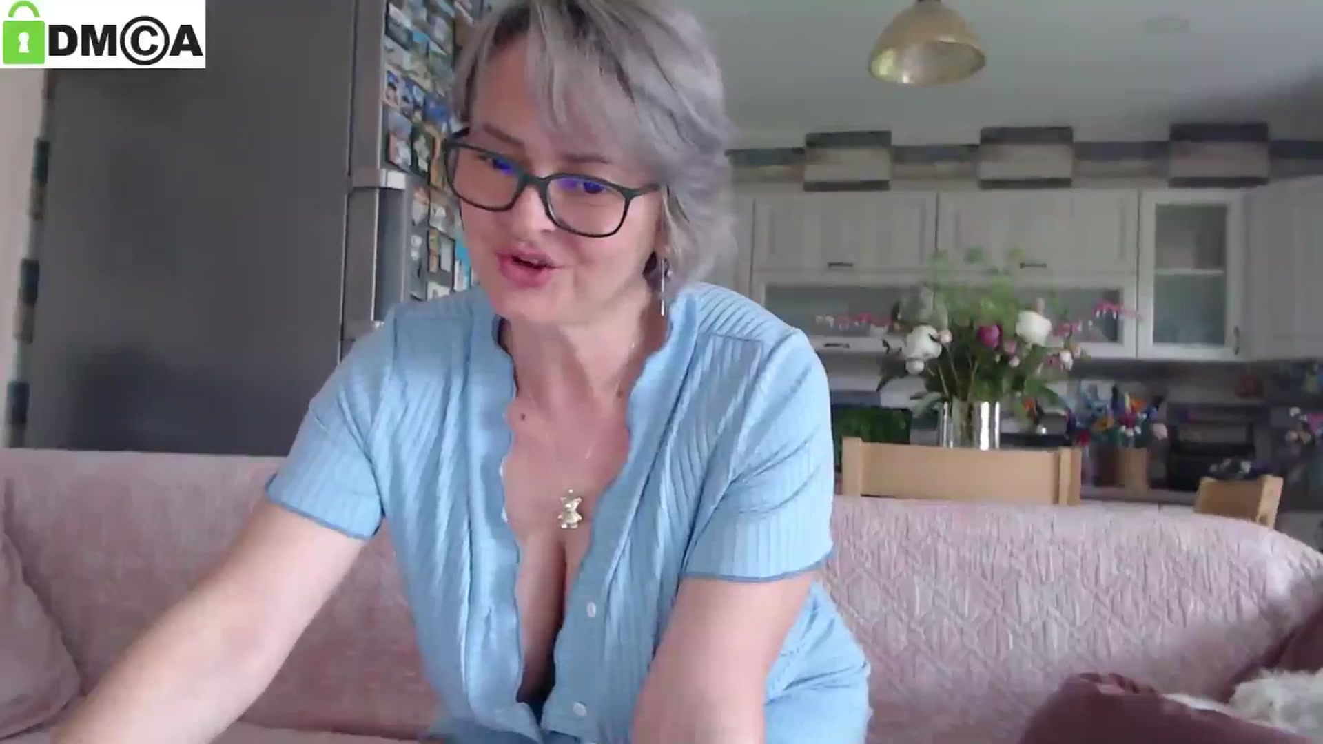 Gallery image thumbnail from silverjewel's myfreecams stream on, 05/28/2025, 08:27 image 12 of 20