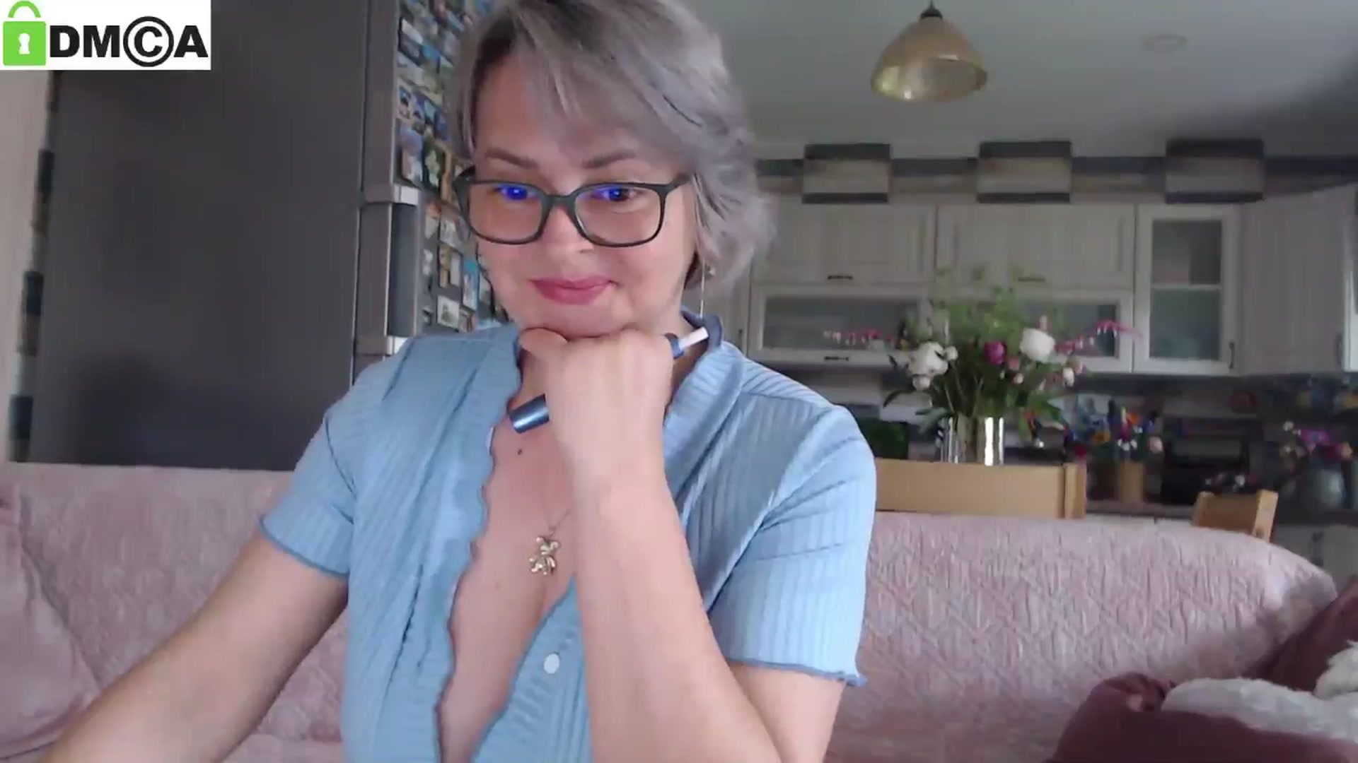 Gallery image thumbnail from silverjewel's myfreecams stream on, 05/28/2025, 08:27 image 2 of 20