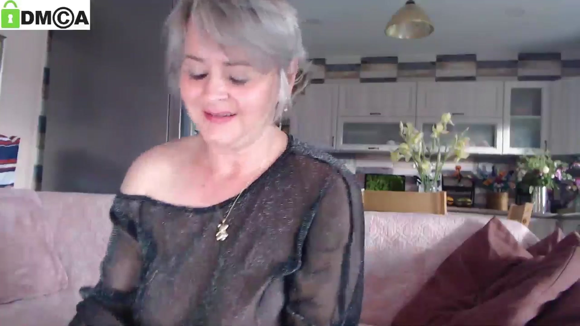 Gallery image thumbnail from silverjewel's myfreecams stream on, 05/30/2025, 19:16 image 2 of 20