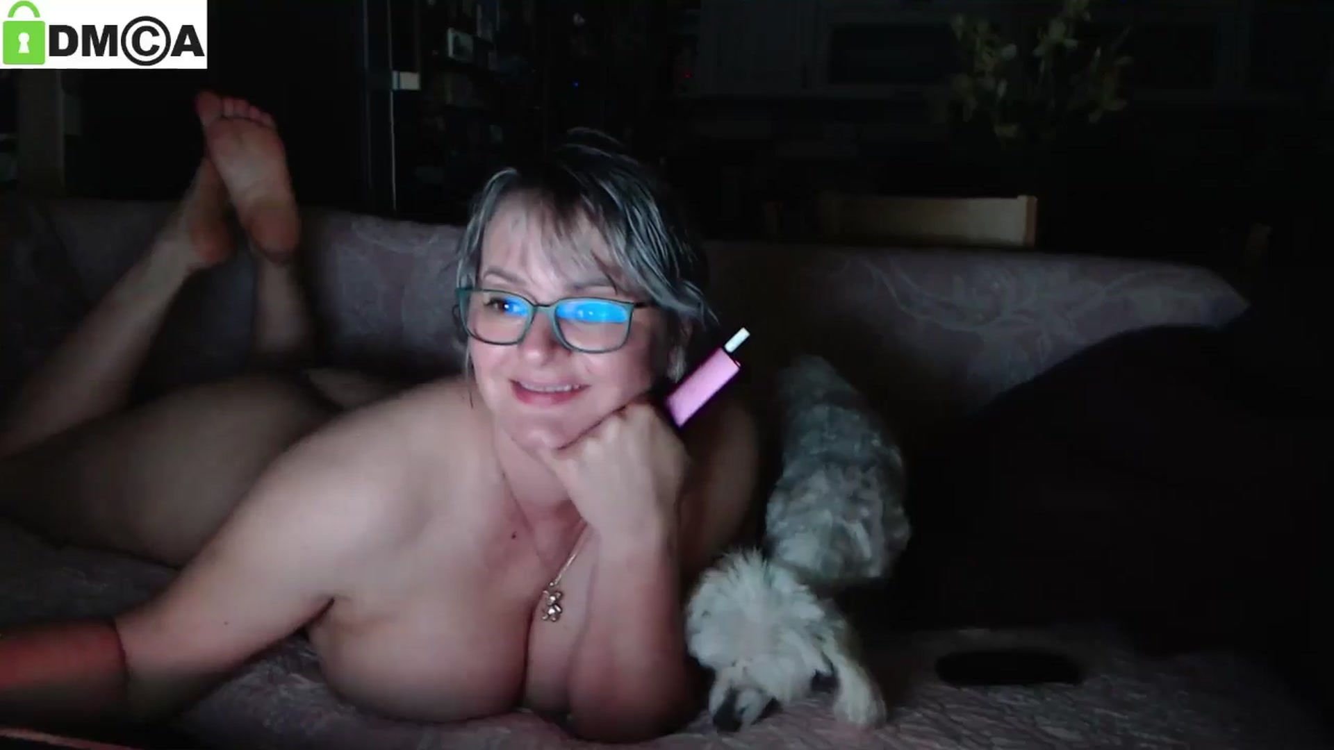 Gallery image thumbnail from silverjewel's myfreecams stream on, 05/30/2025, 19:16 image 19 of 20