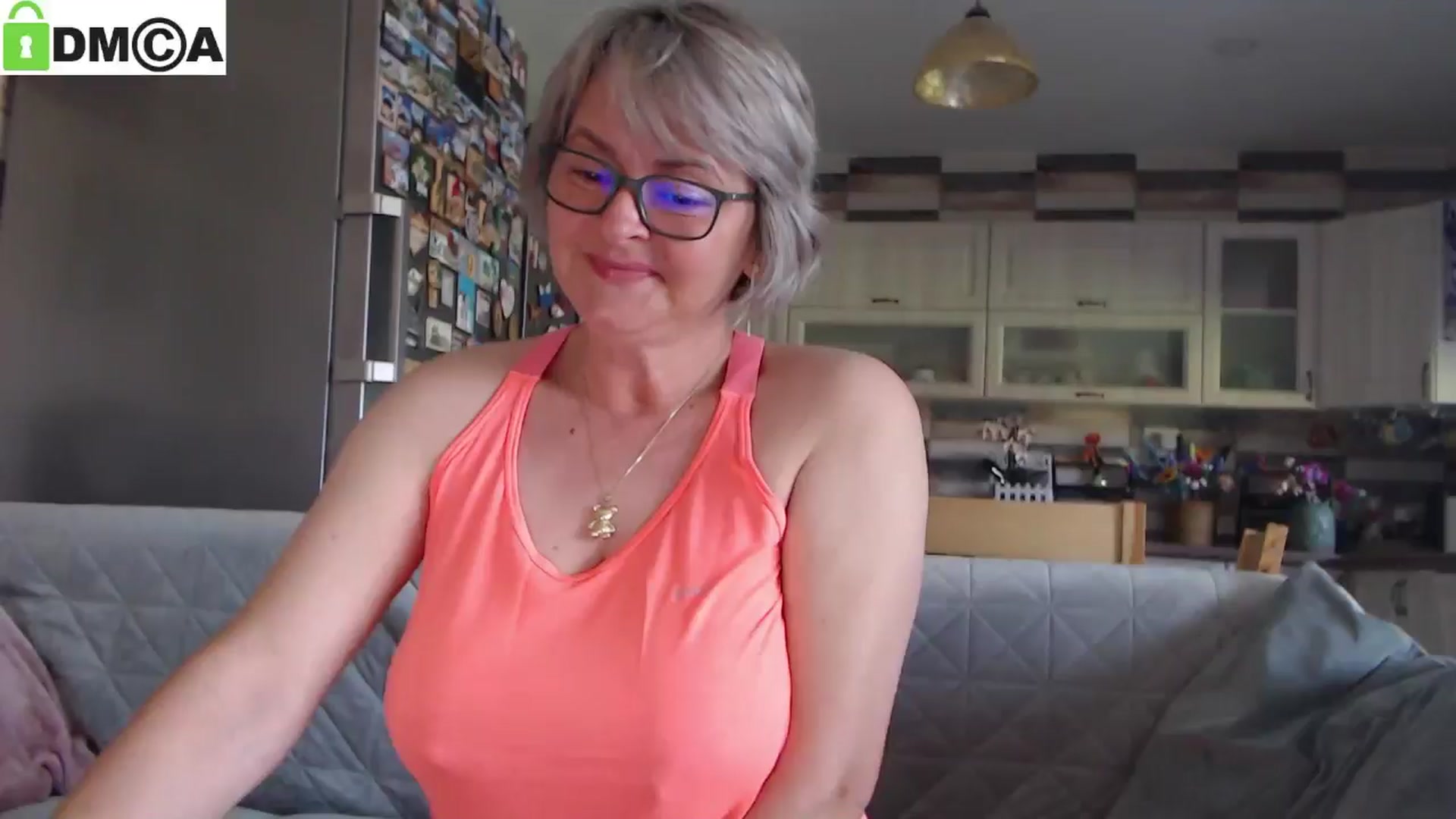 Gallery image thumbnail from silverjewel's myfreecams stream on, 06/16/2025, 07:21 image 13 of 20