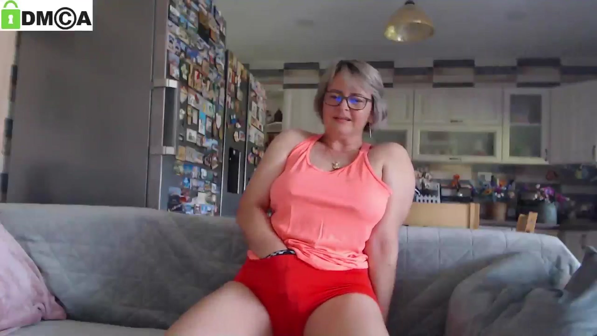 Gallery image thumbnail from silverjewel's myfreecams stream on, 06/16/2025, 07:42 image 3 of 20
