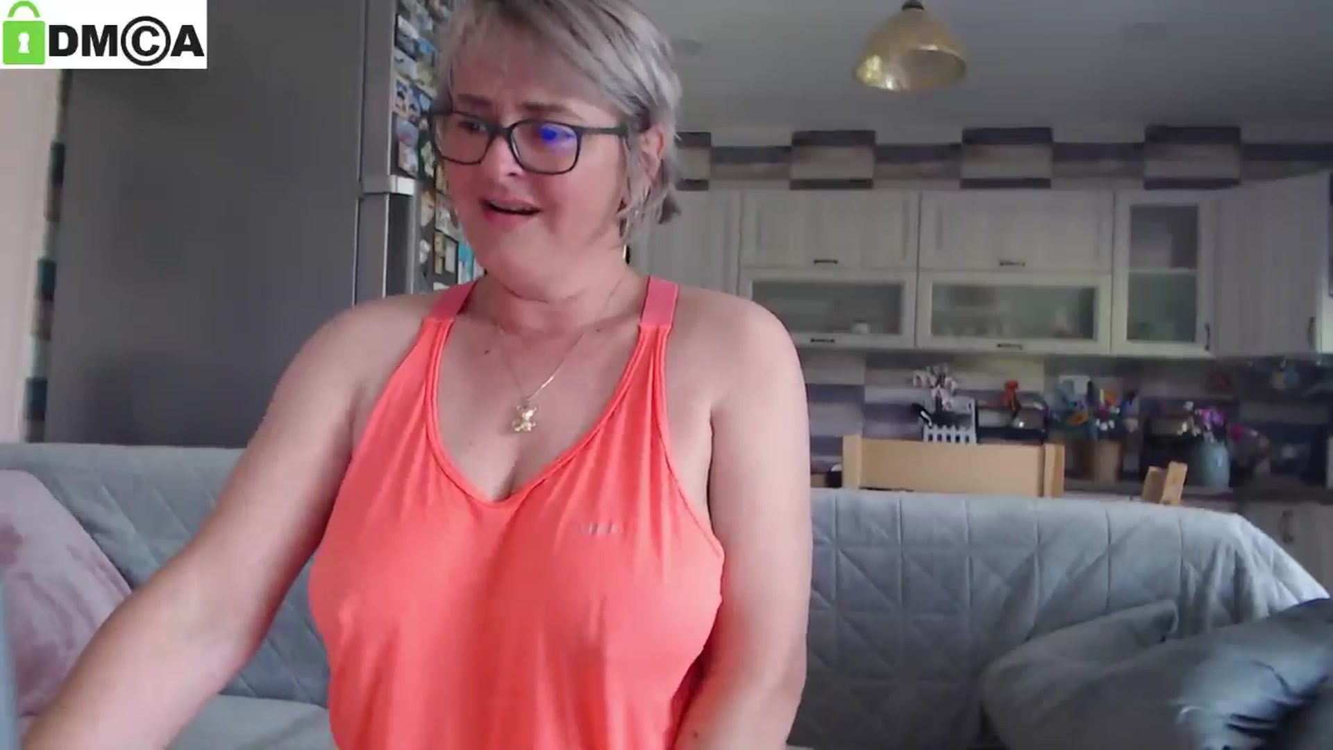 Gallery image thumbnail from silverjewel's myfreecams stream on, 06/16/2025, 10:28 image 5 of 20