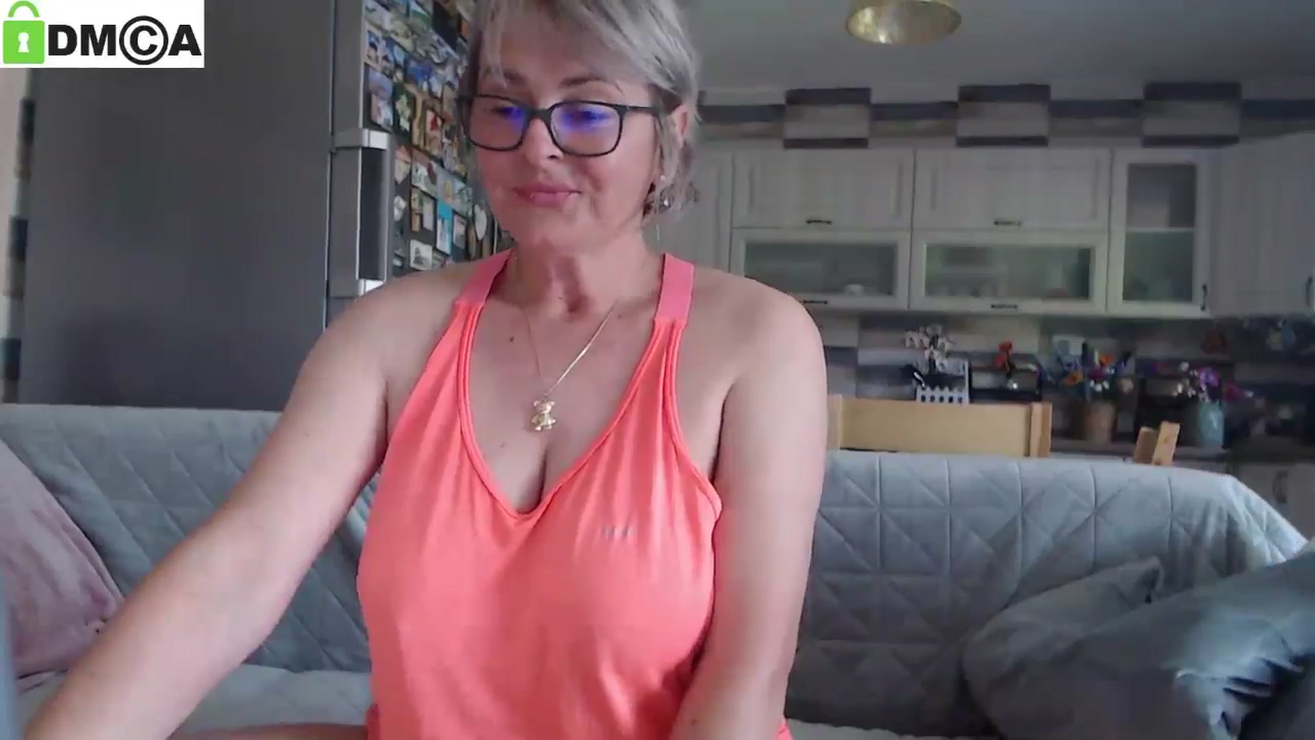 Gallery image thumbnail from silverjewel's myfreecams stream on, 06/16/2025, 10:28 image 11 of 20