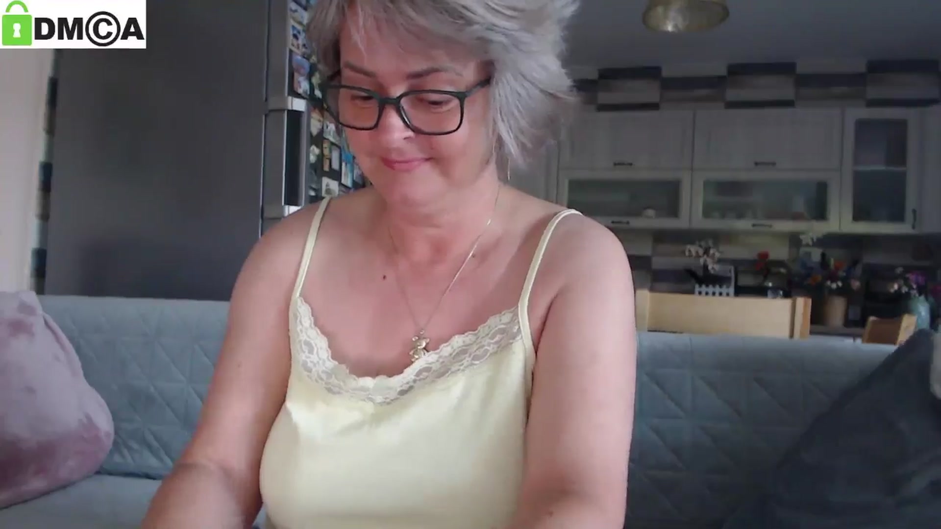 Gallery image thumbnail from silverjewel's myfreecams stream on, 06/18/2025, 08:36 image 2 of 20