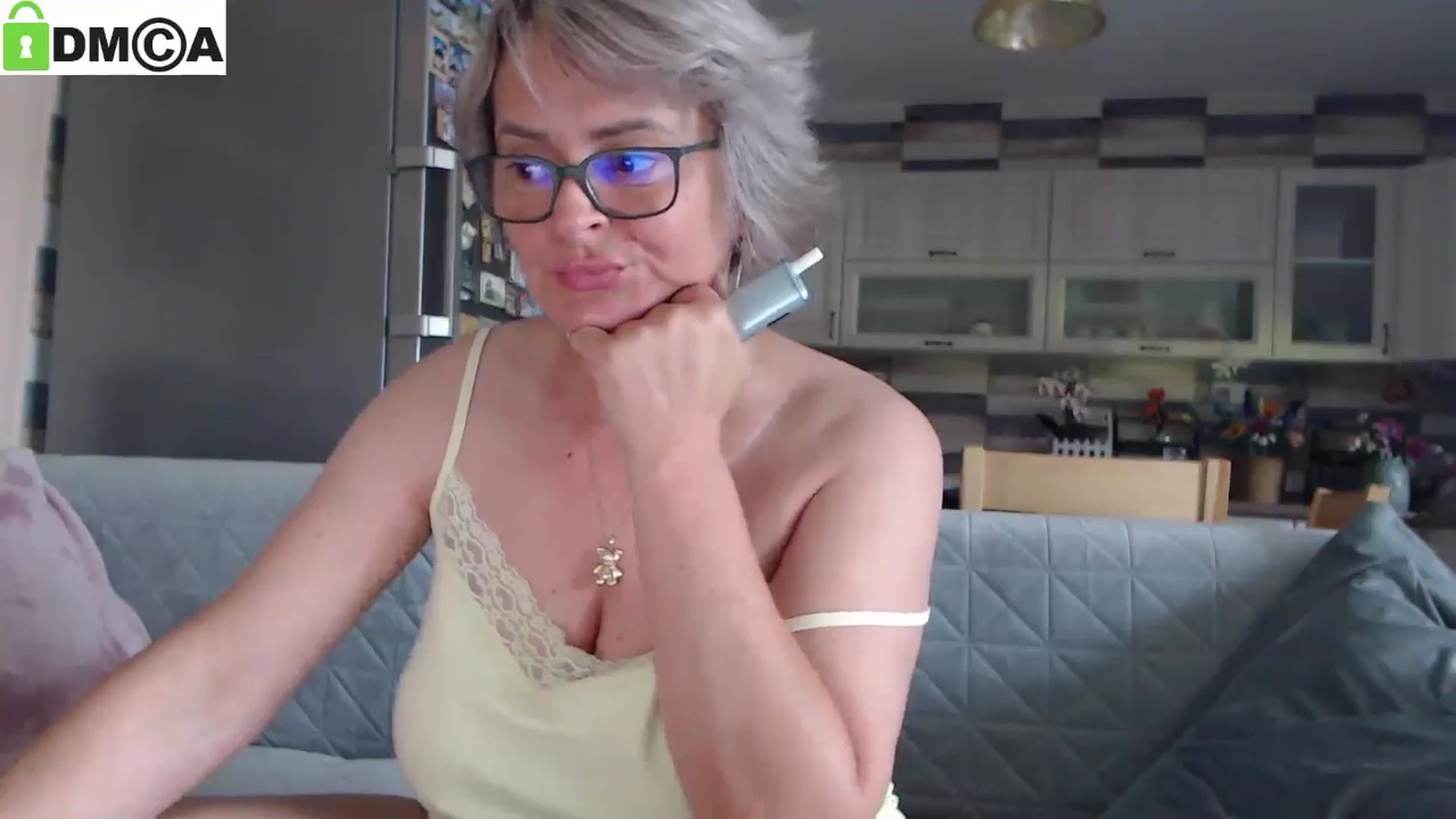 Gallery image thumbnail from silverjewel's myfreecams stream on, 06/18/2025, 08:36 image 4 of 20