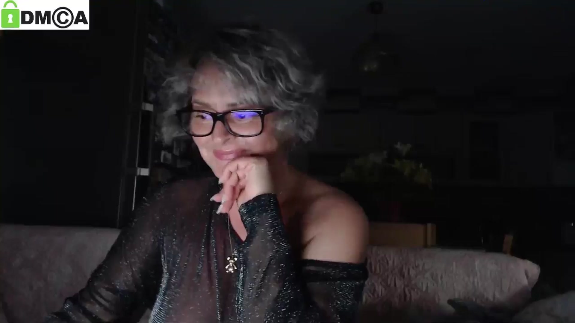 Gallery image thumbnail from silverjewel's myfreecams stream on, 06/27/2025, 18:39 image 11 of 20