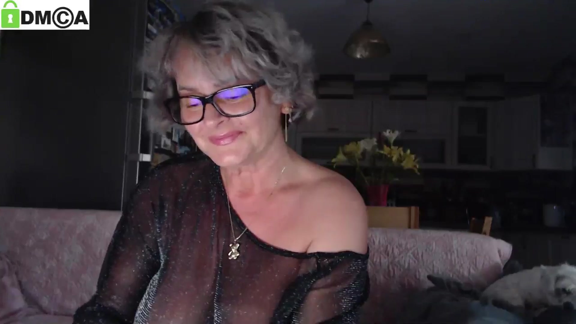 Gallery image thumbnail from silverjewel's myfreecams stream on, 06/27/2025, 18:39 image 4 of 20