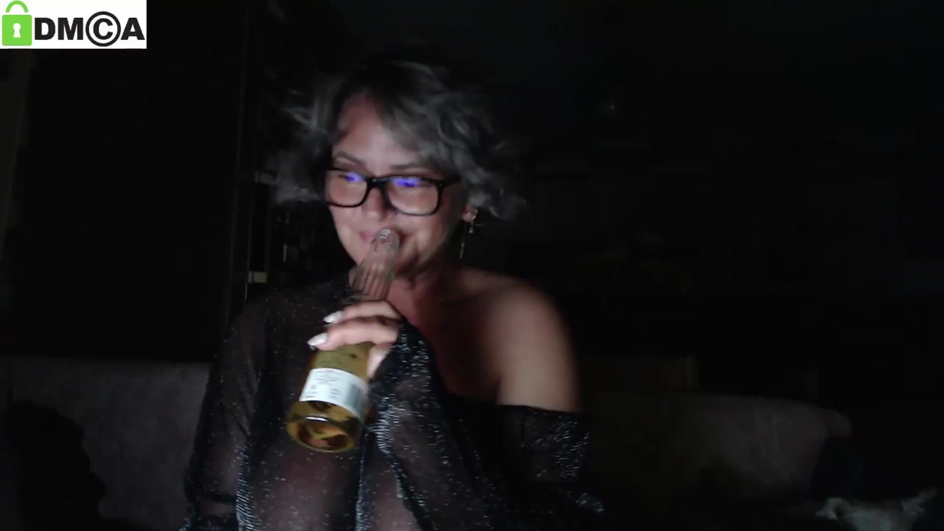 Gallery image thumbnail from silverjewel's myfreecams stream on, 06/27/2025, 19:25 image 1 of 20
