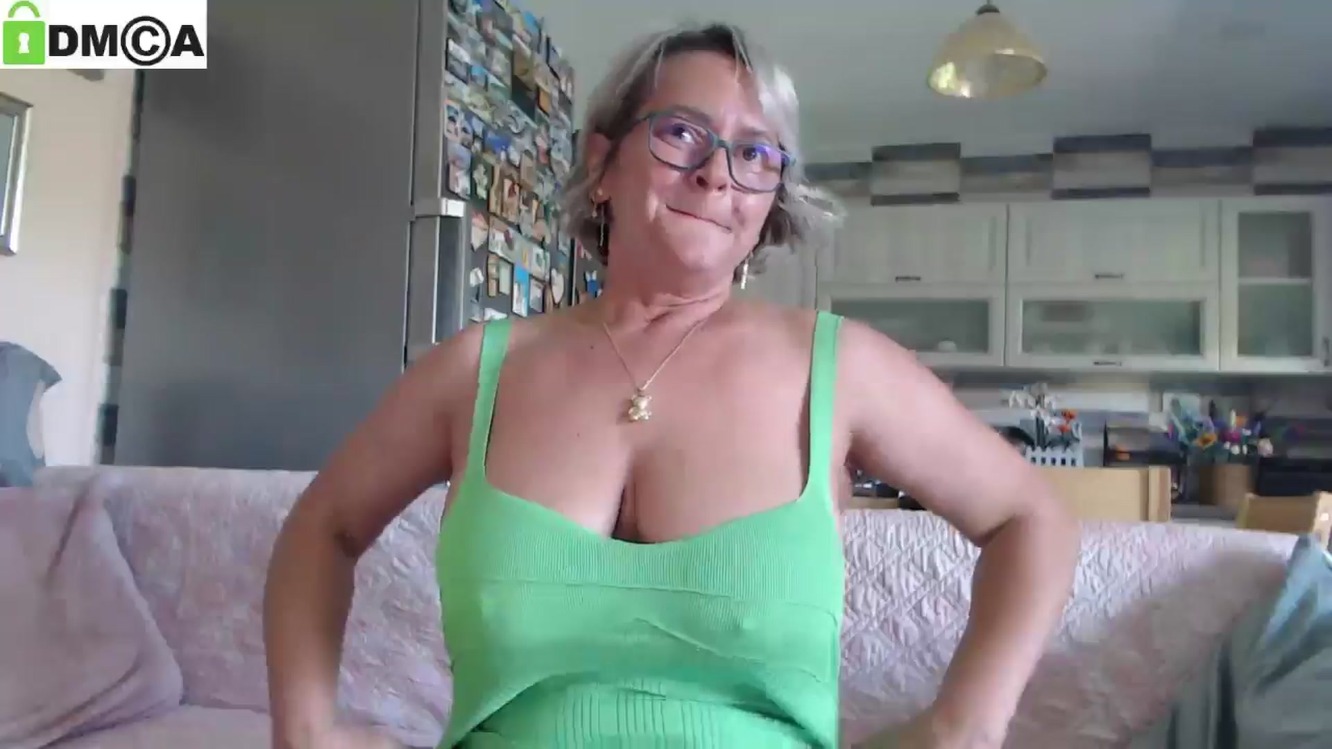 Gallery image thumbnail from silverjewel's myfreecams stream on, 07/10/2025, 09:27 image 12 of 20