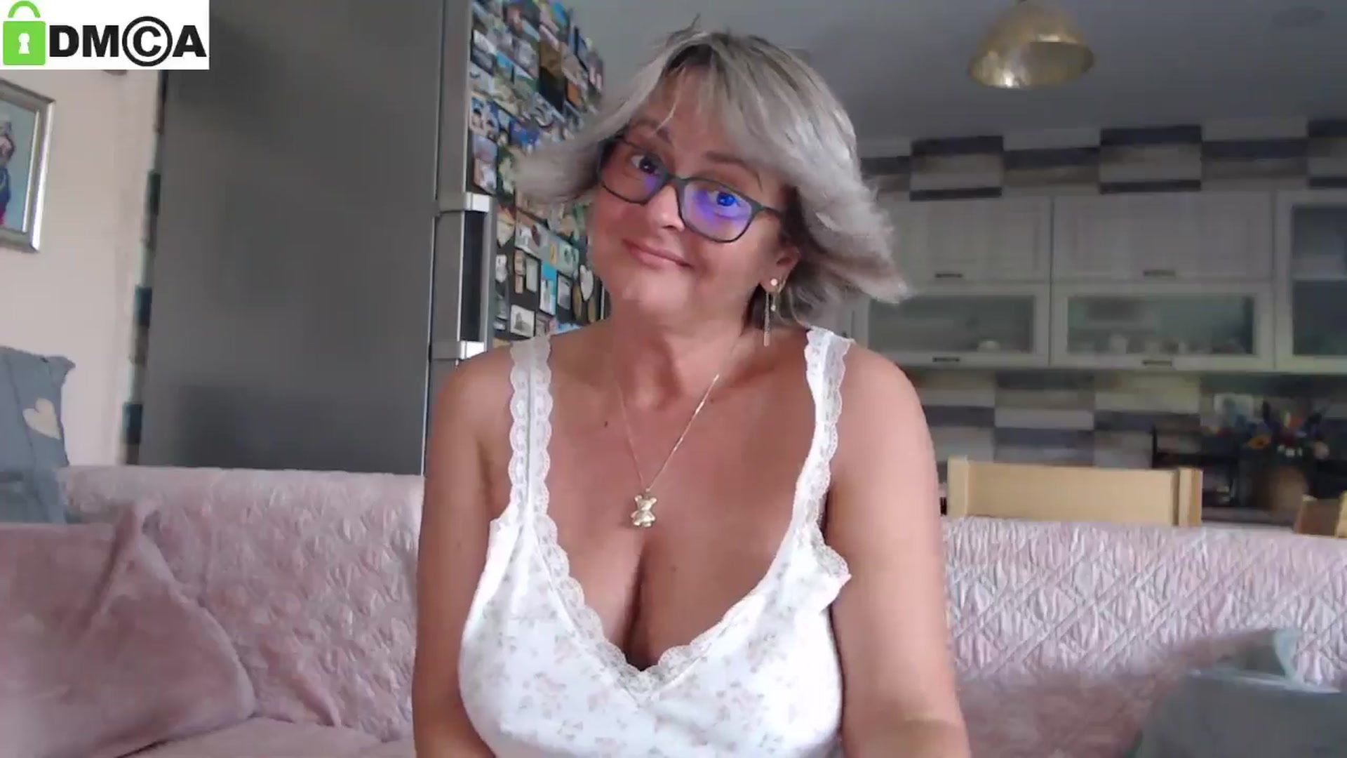 Gallery image thumbnail from silverjewel's myfreecams stream on, 07/12/2025, 09:03 image 8 of 20