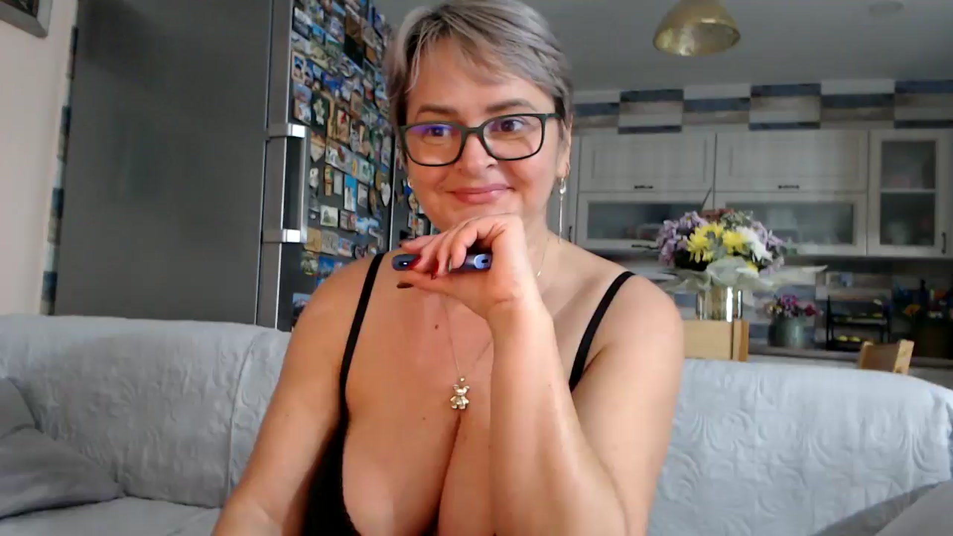 Gallery image thumbnail from silverjewel's myfreecams stream on, 10/24/2025, 09:48 image 1 of 20